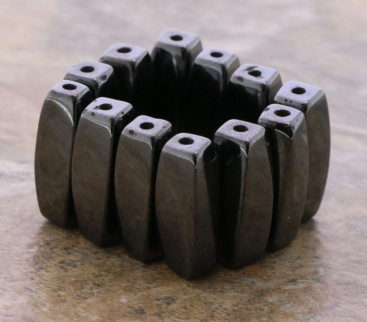 5X15mm Hp Magnetic Hematite Twist HPM19