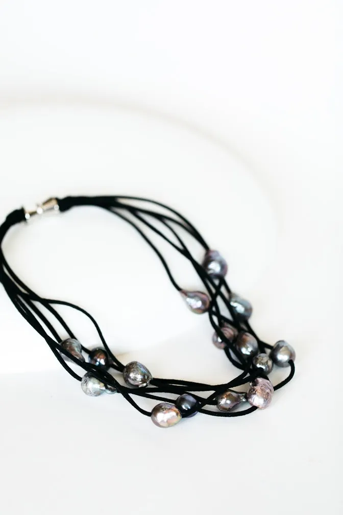602-09-10 | BLACK SUEDE 4-STRAND MULTI PEARL NECKLACE