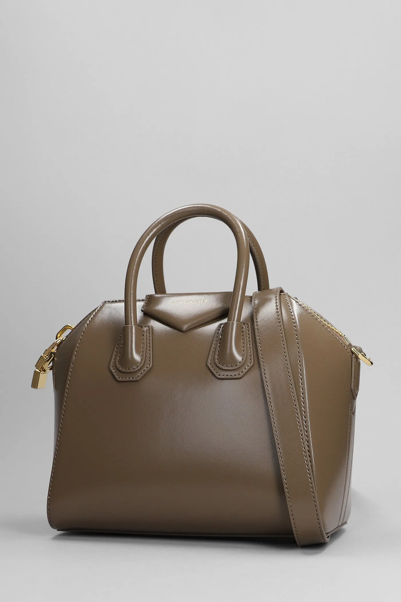 Antigona Shoulder bag in taupe leather