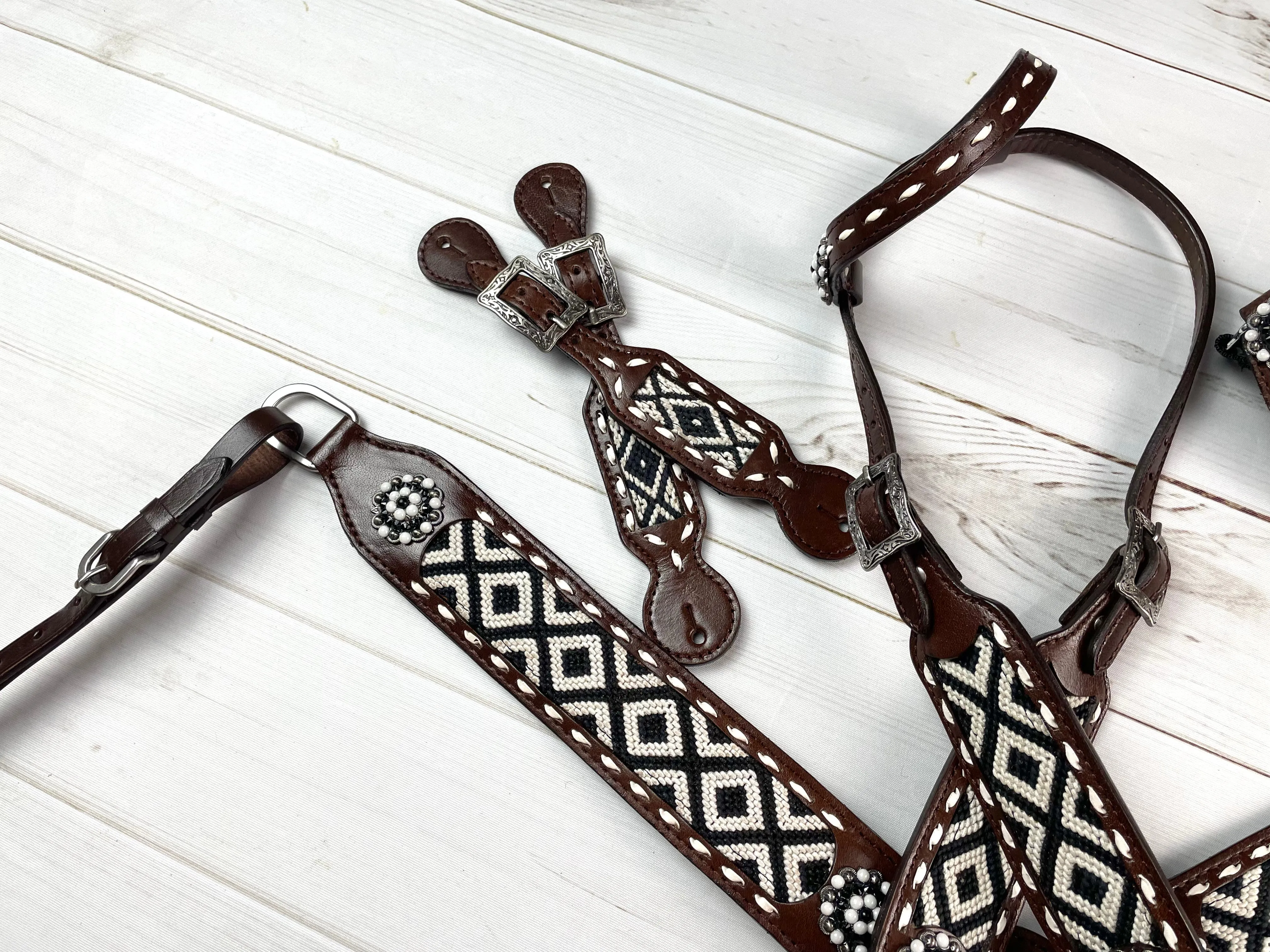 Black & White Woven Inset - White Buckstitch Spur Straps