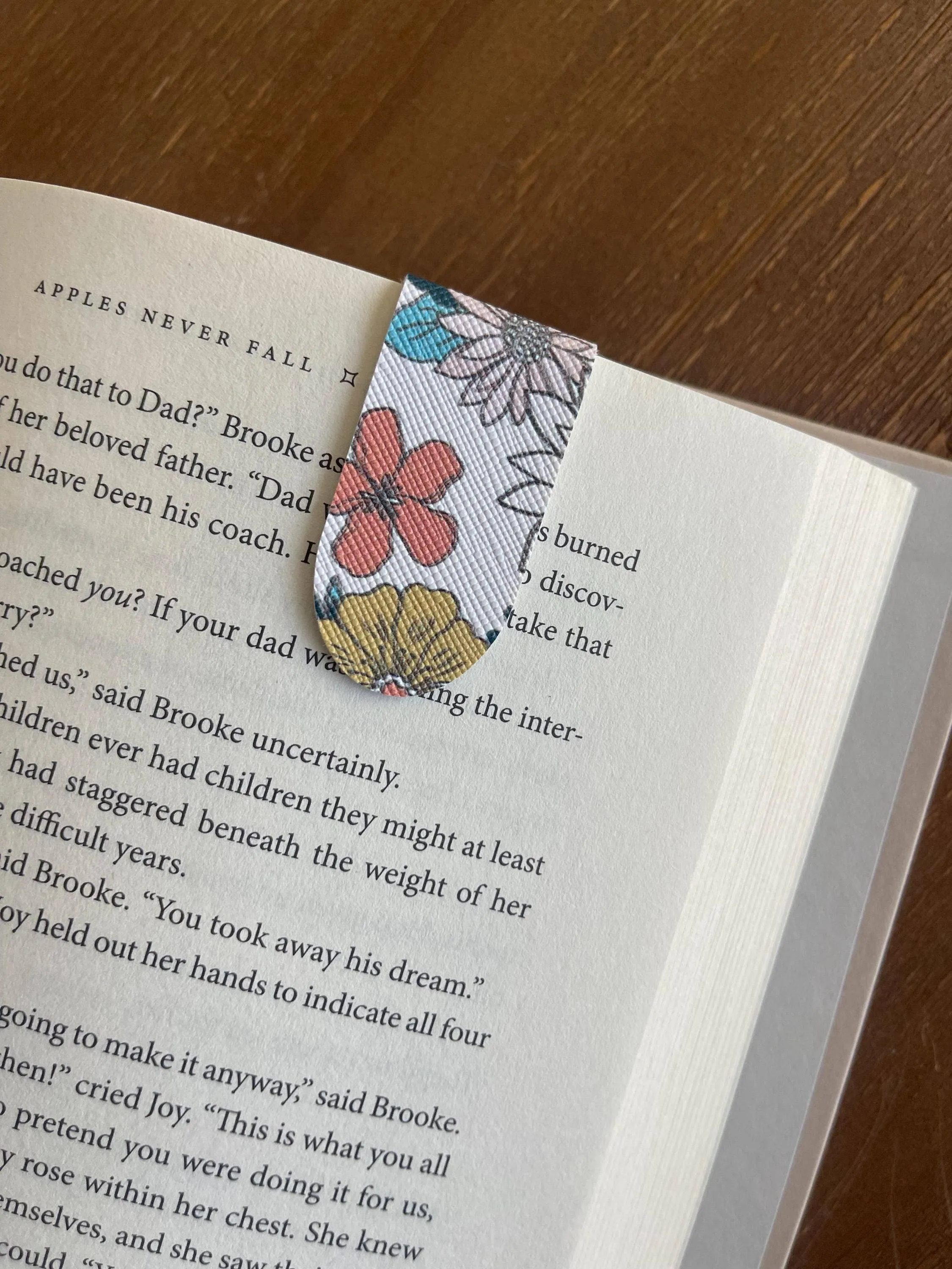 Blue Floral Magnetic Bookmark Pair