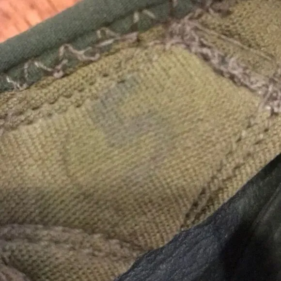 BOYS SIZE 5 CAMO KEENS!
