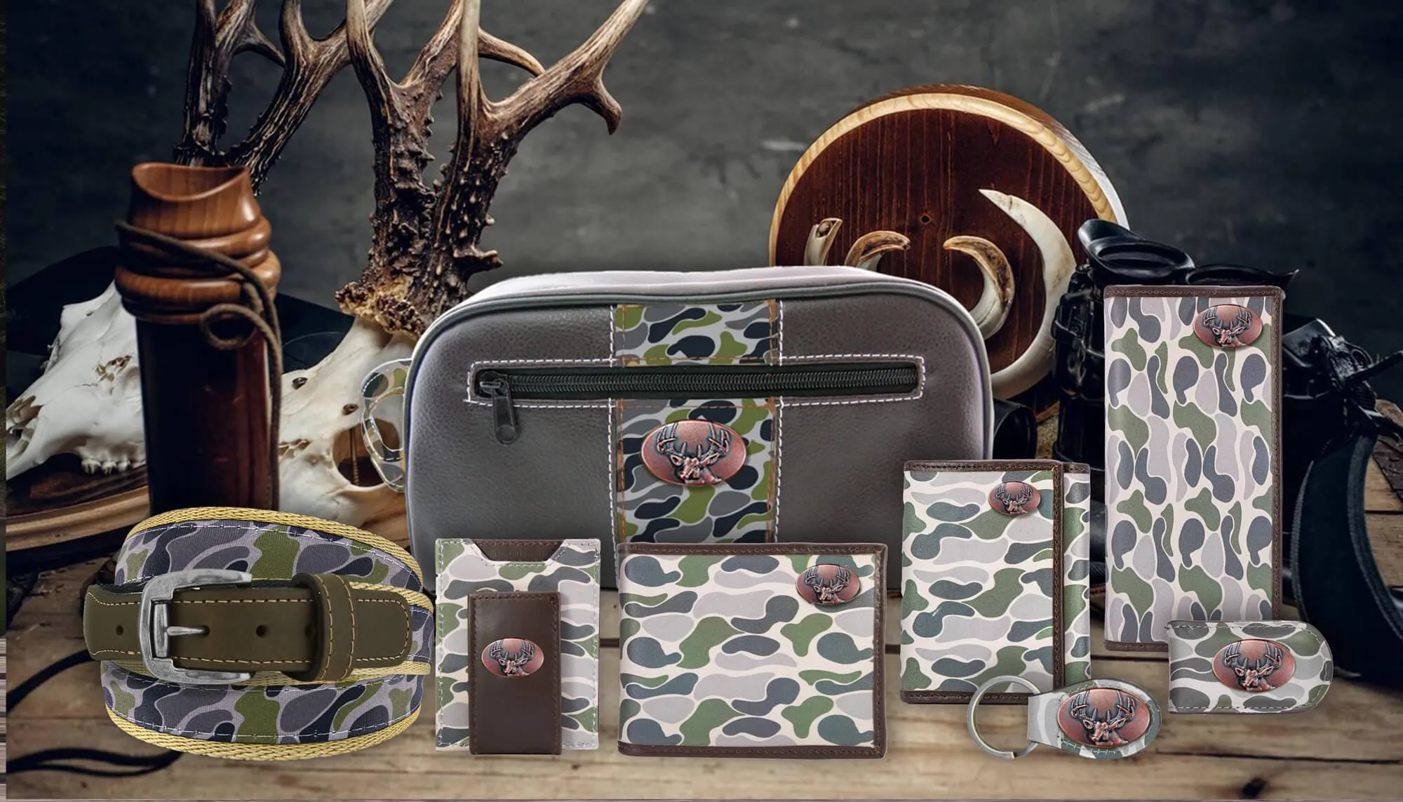 Buck Men's Old School Camo Leather Money Clip.