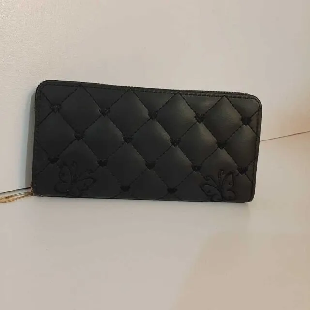 Butterfly Embroided Leather Wallet - Black - W06