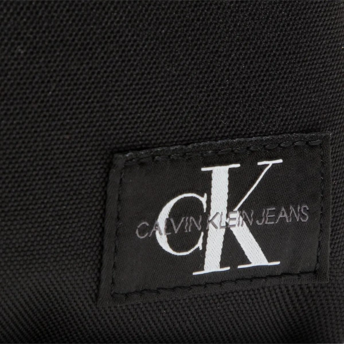 Calvin Klein Shoulder bag MICRO FLATPACK K50K505988 - BLK