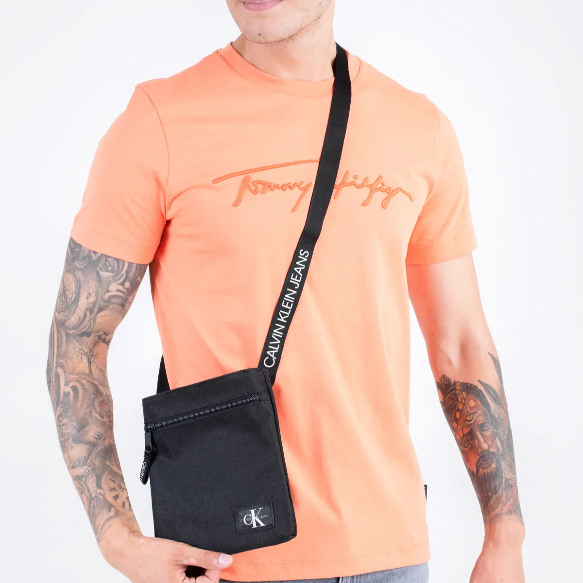 Calvin Klein Shoulder bag MICRO FLATPACK K50K505988 - BLK