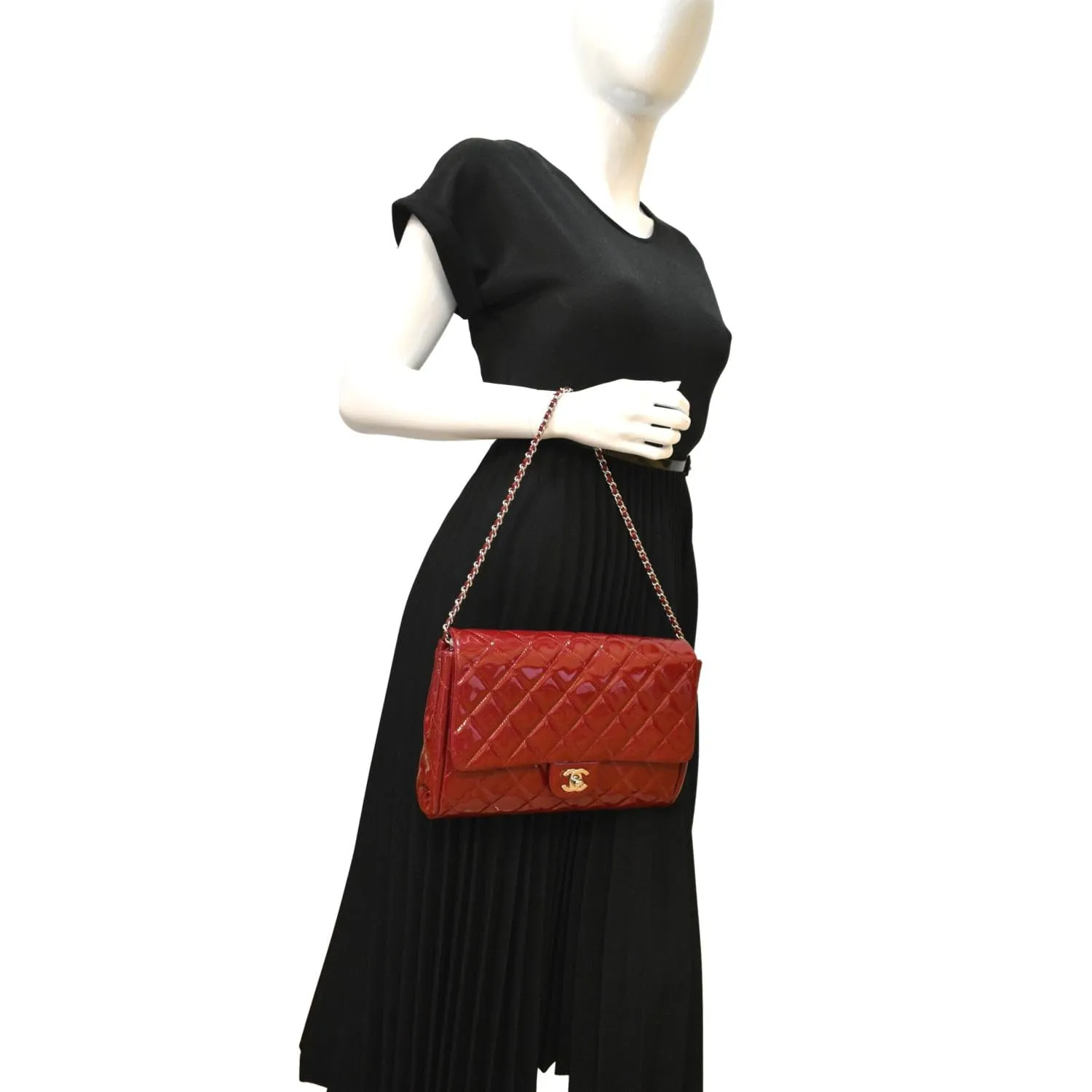 CHANEL Classic Flap Quilted Patent Leather Chain Clutch Bag Red