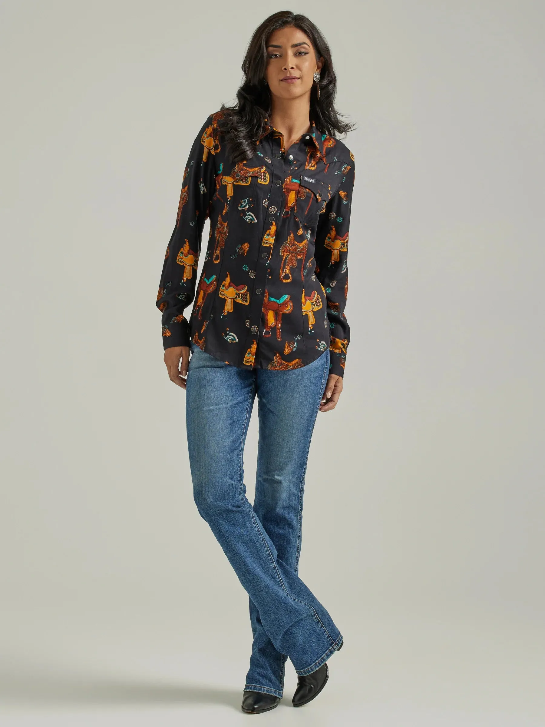 CL112339549-Shirt Ladies L/S Black w/Saddles