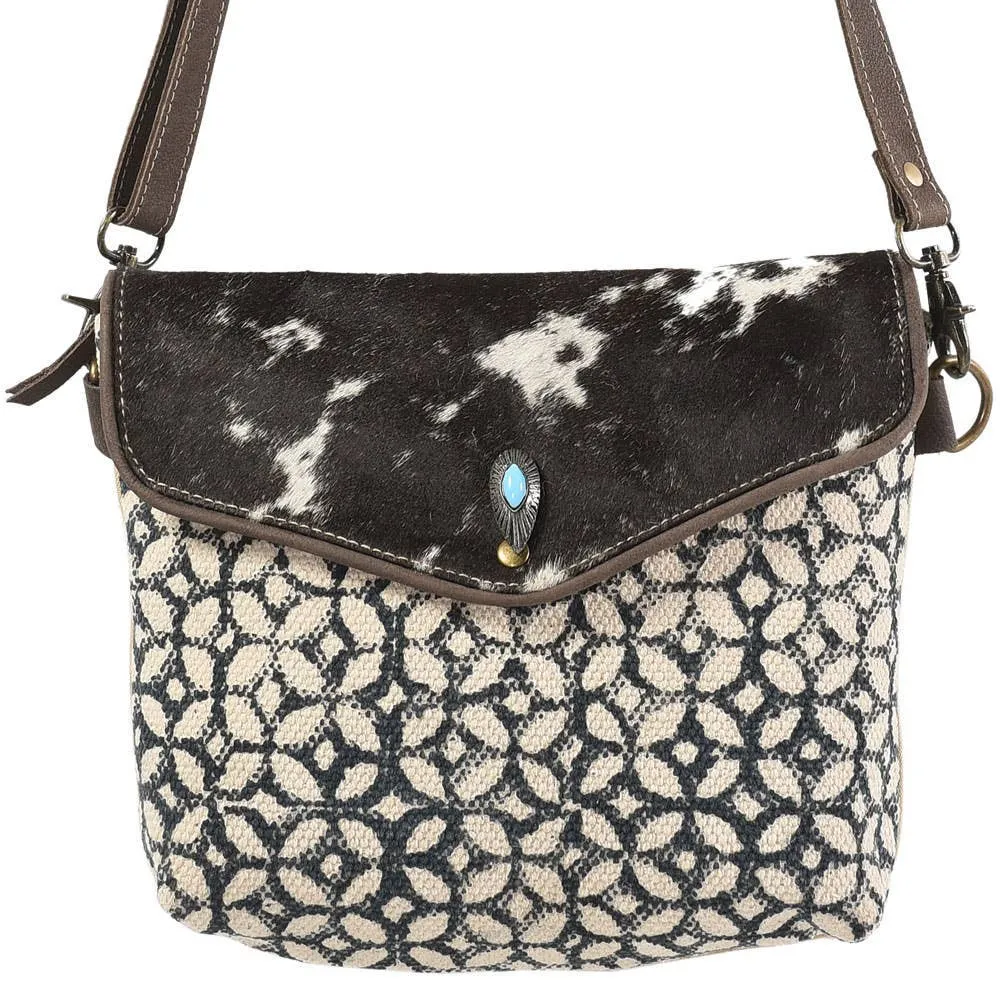 Crossbody with Black Flap Closure