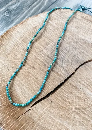 Dainty Choker with Magnetic Closure