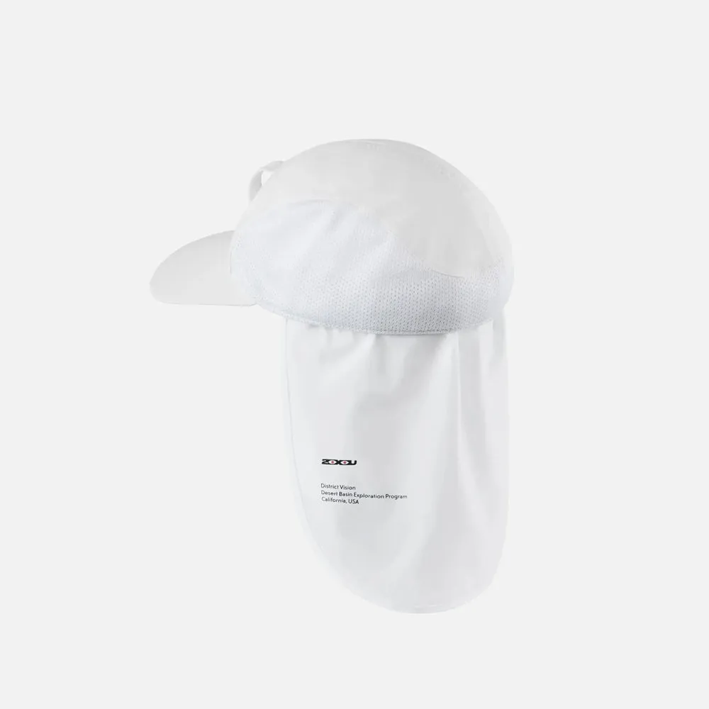 District Vision   2XU Ultralight Desert Hat - White
