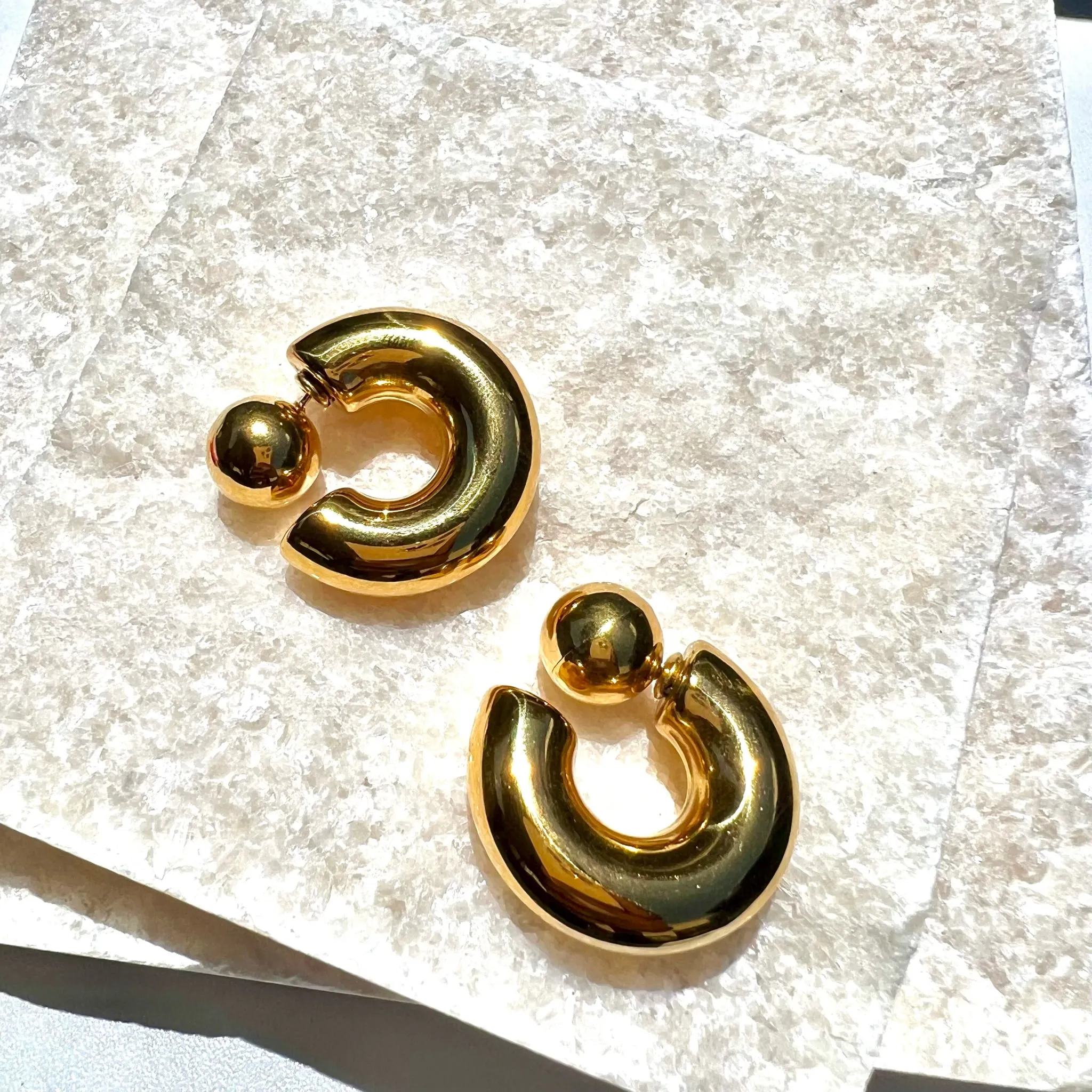 EBONY CHUNKY HOOPS