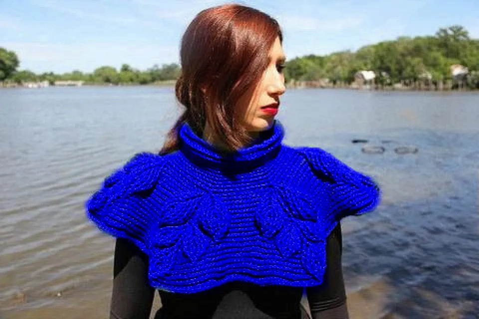 Embossed Branches Cowl
