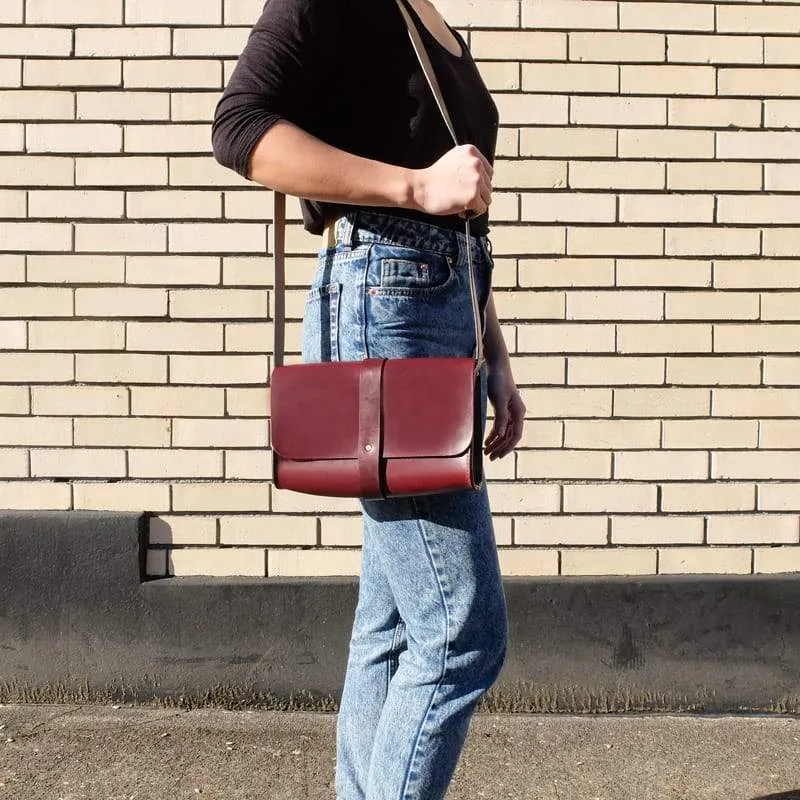 Faro Crossbody