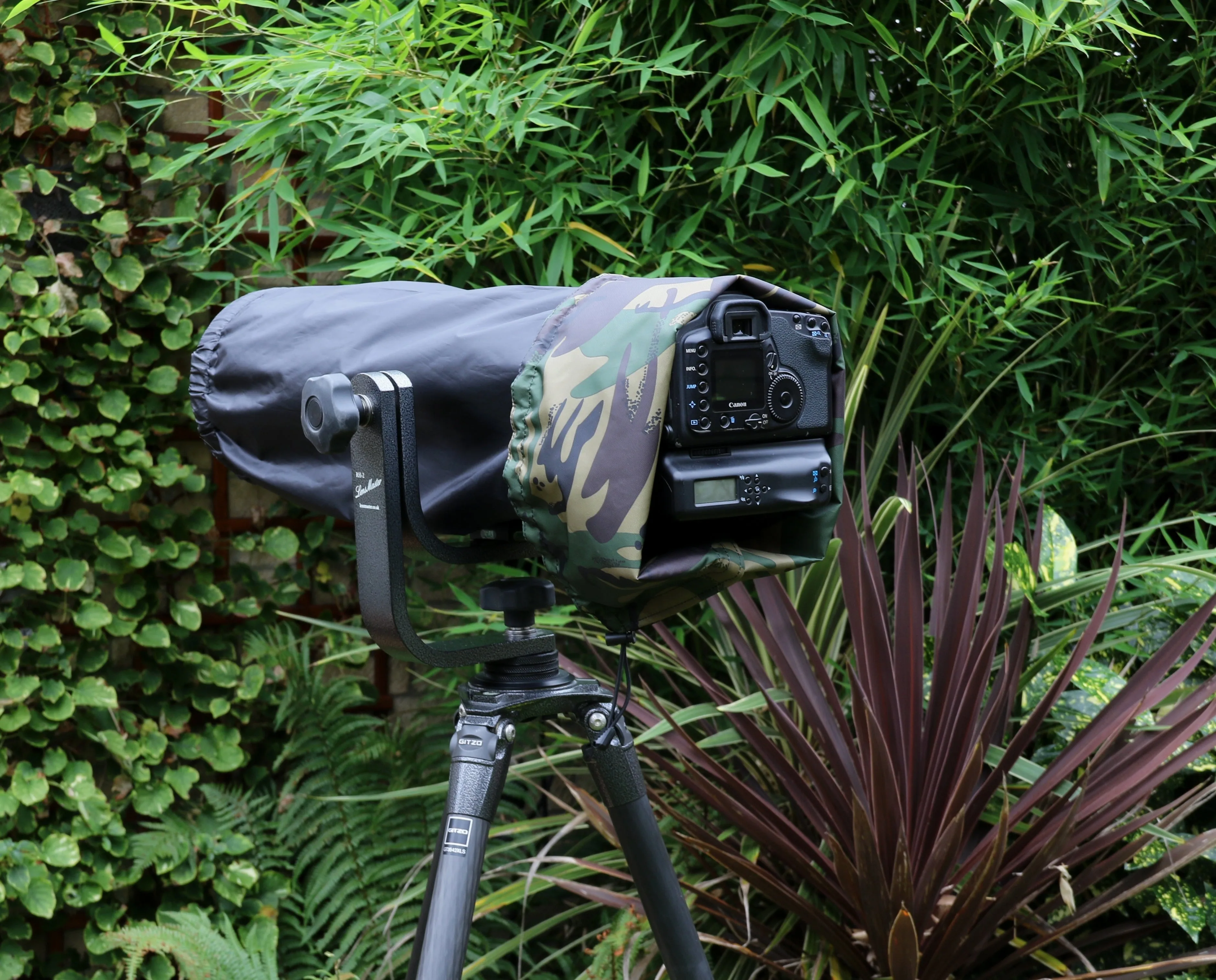 For TAMRON lens range Waterproof Reversible Double layer DPM Camo - Black or Olive Camera Lens Cover & CAP SET
