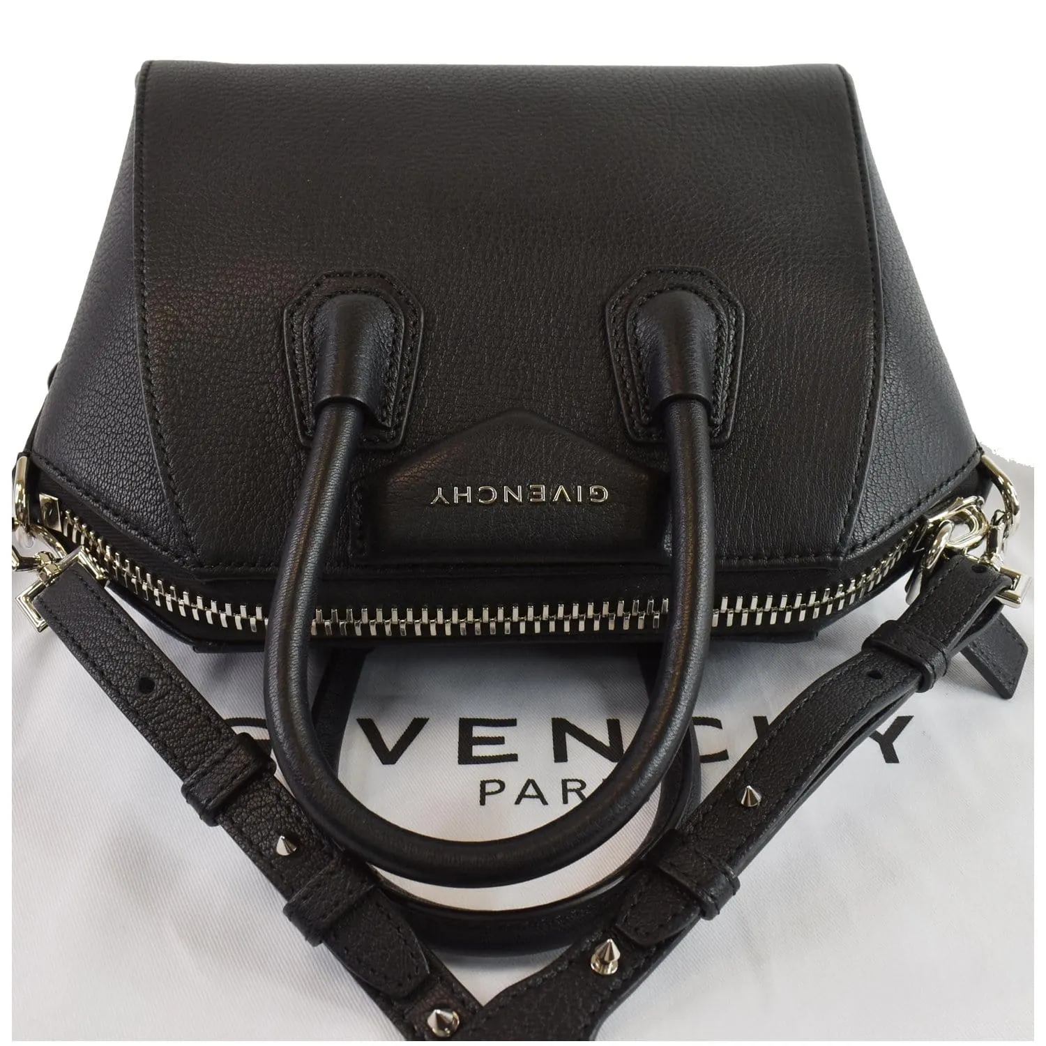GIVENCHY Antigona Mini Grained Leather Shoulder Bag Black