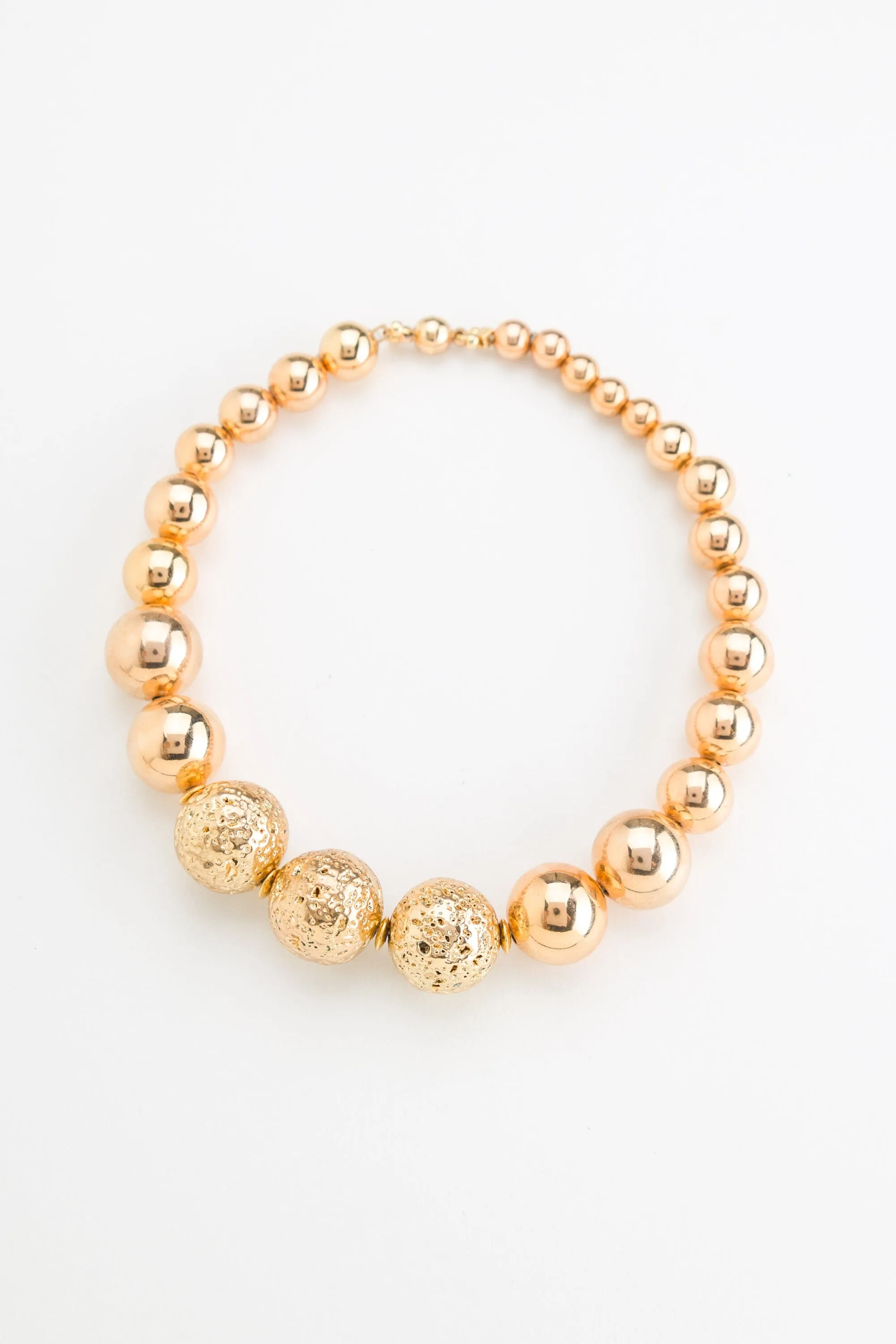 Goldie Ball Magnetic Choker