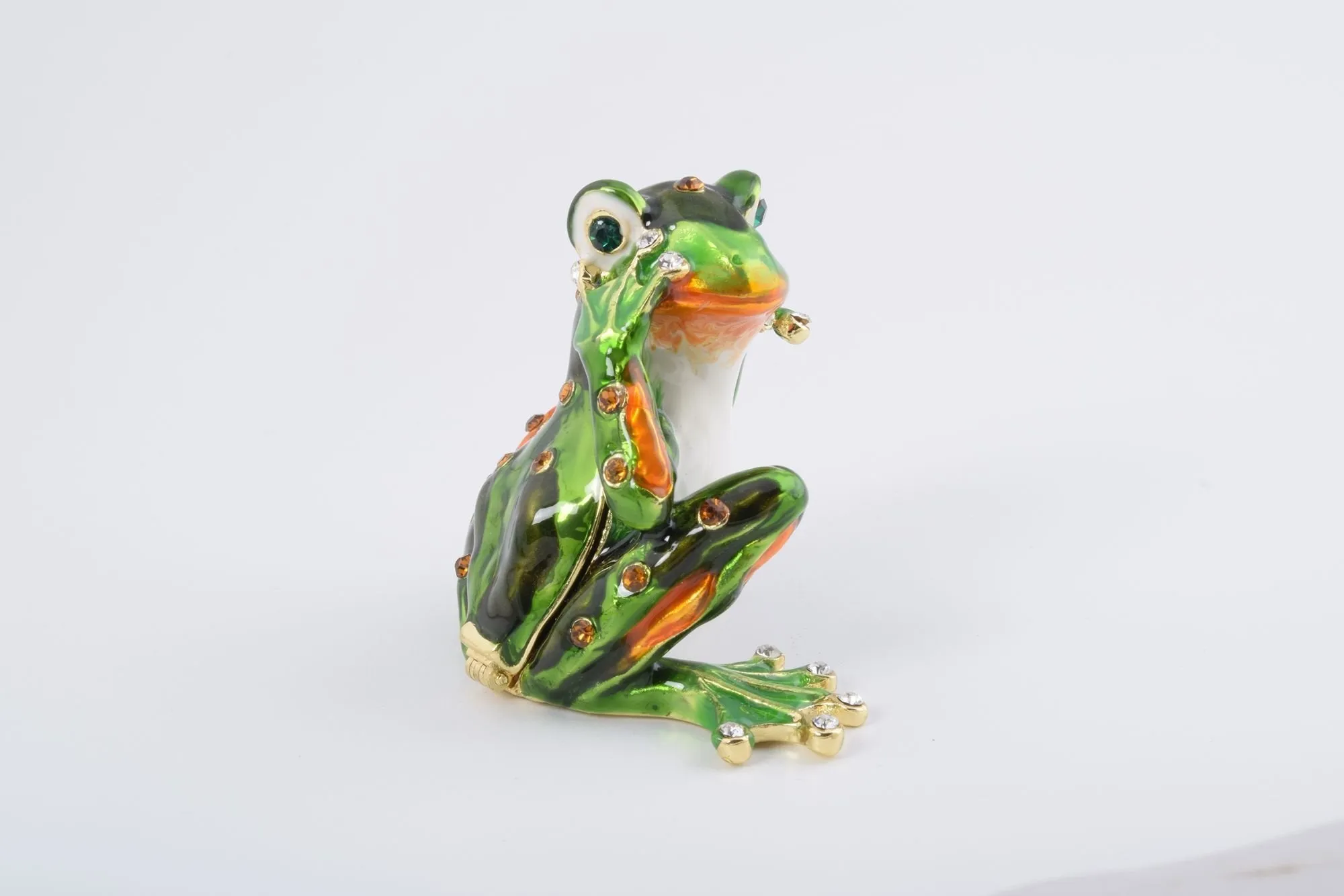 Green Frog Hear No Evil