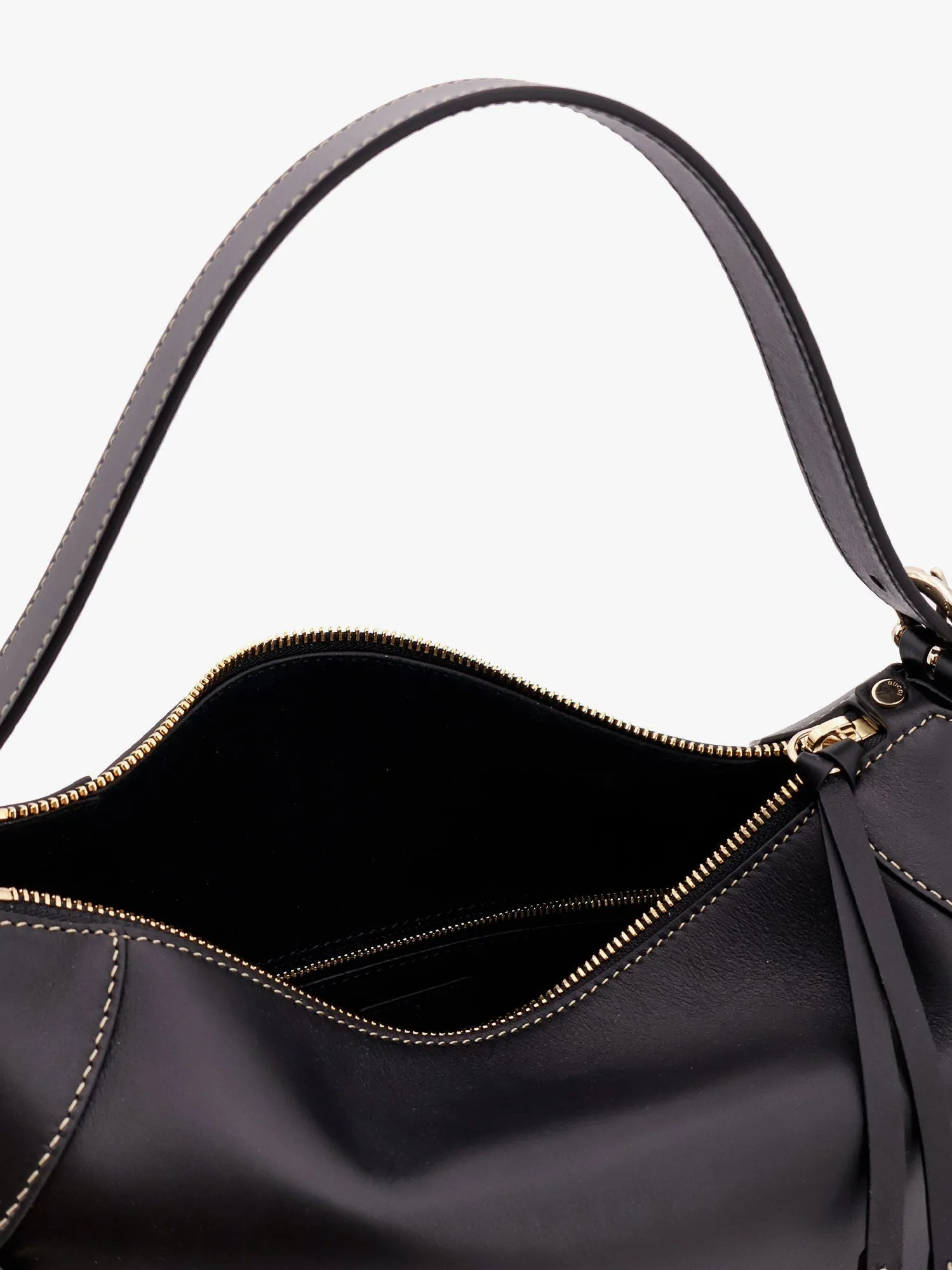 Gucci Gg Emblem Leather Shoulder Bag With Frontal Logo