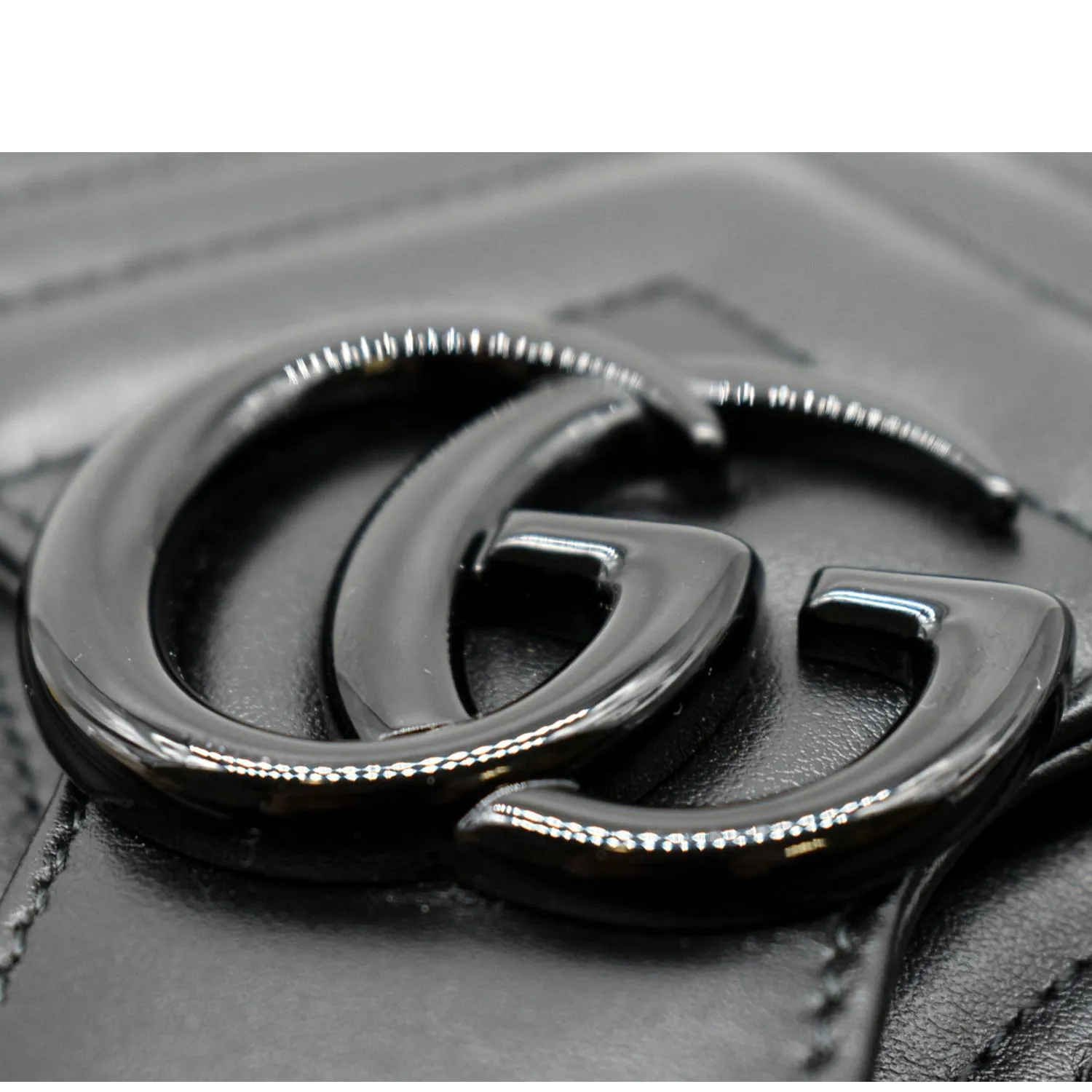 GUCCI GG Marmont Small Matelasse Chevron Leather Shoulder Bag Black 443497