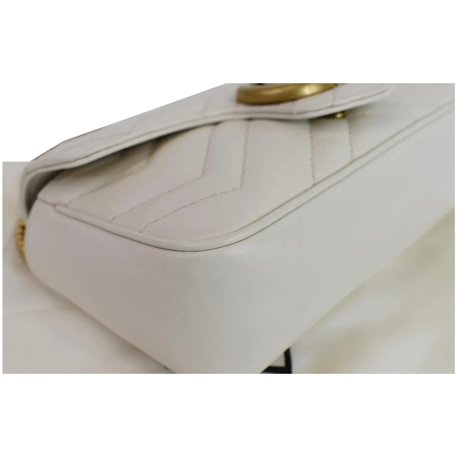GUCCI GG Marmont Super Mini Matelasse Leather Shoulder Bag White 476433