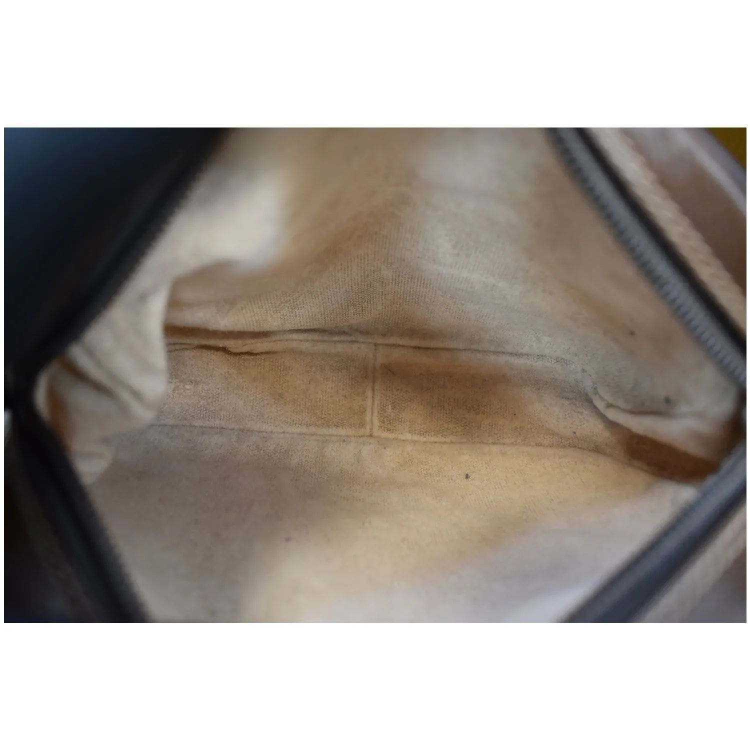 GUCCI GG Supreme Web Crossbody Bag Beige 007.58