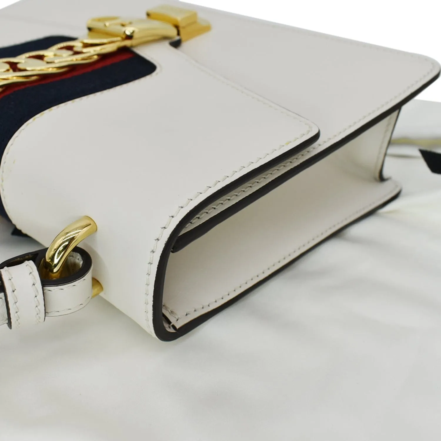 Gucci Sylvie Small Leather Shoulder Bag White 421882
