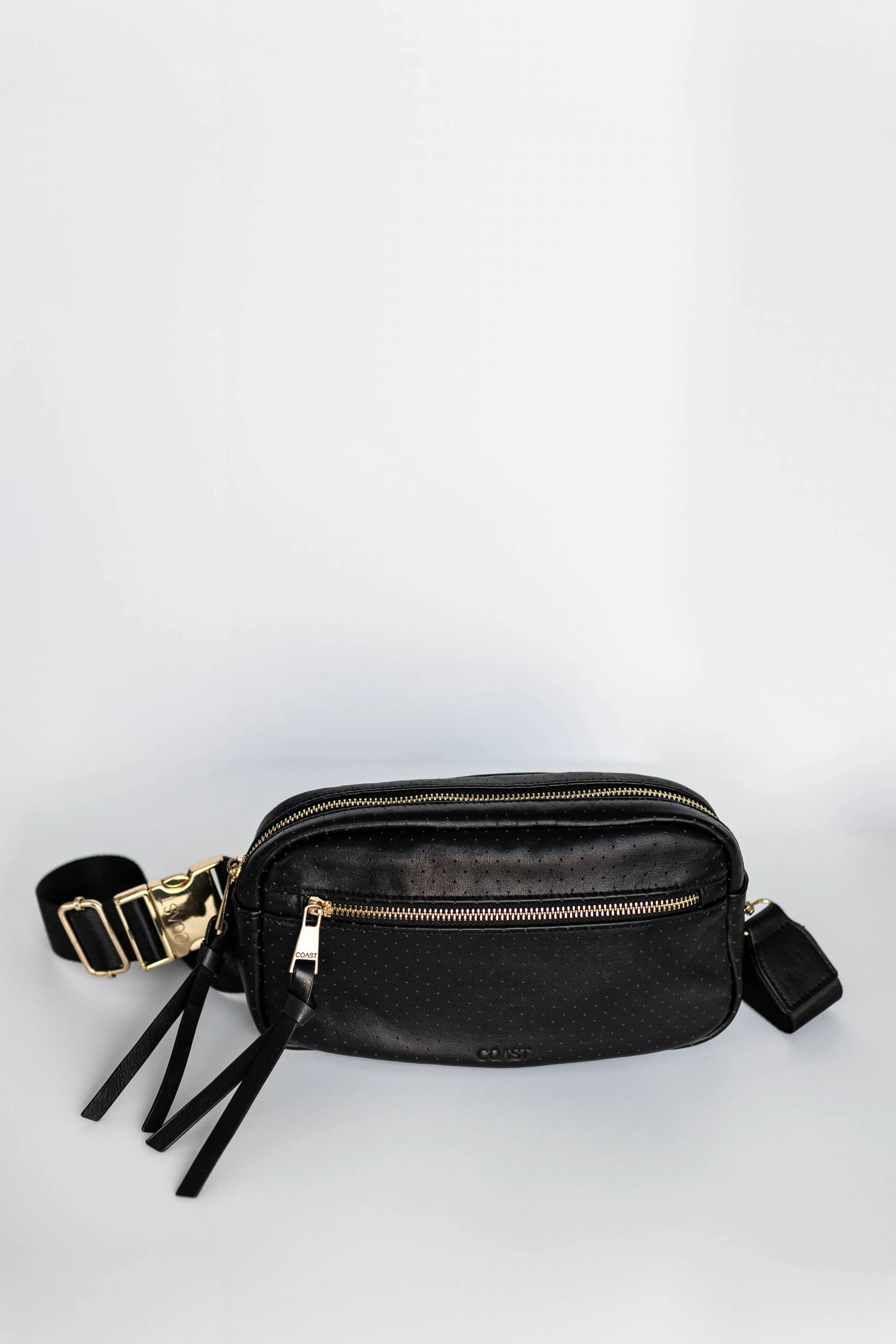Hampton Leather Crossbody Bag: Shell: Black