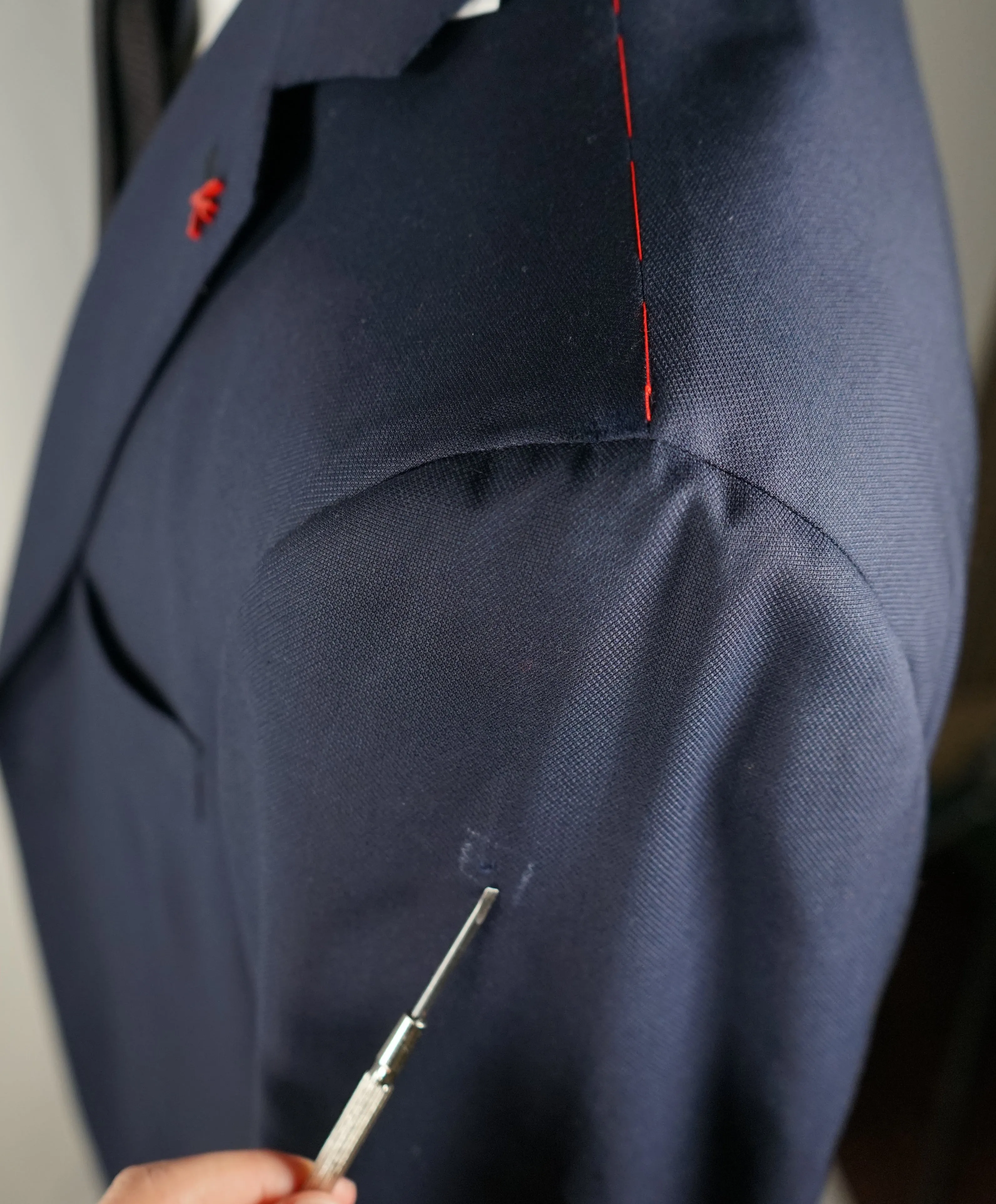 ISAIA - Royal Weave Navy Blue Blazer With Coral Pin & Logo Buttons - 46R