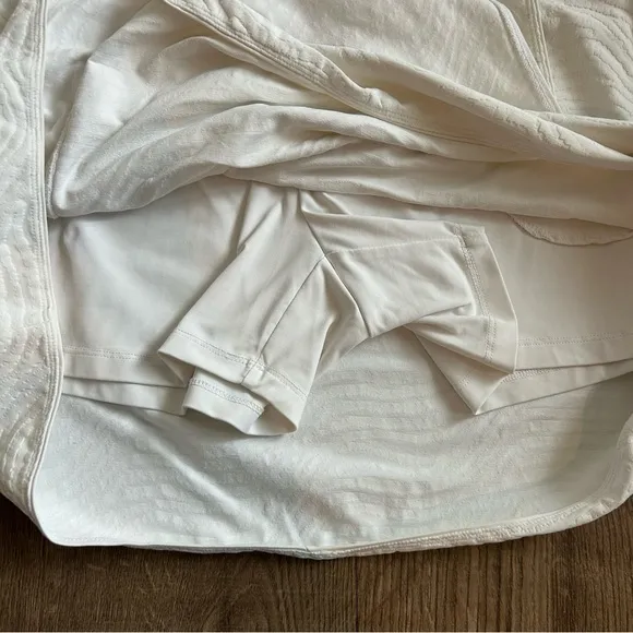 J. McLaughlin White Textured Catalina Tennis Faux Wrap Skort L