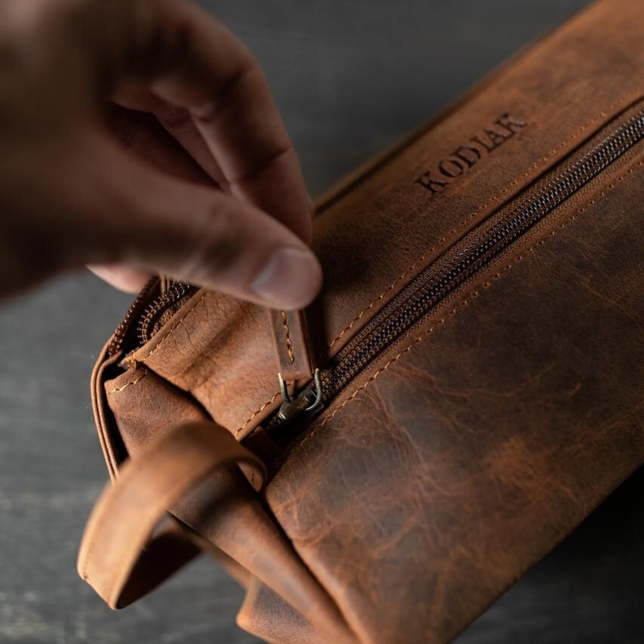 Kodiak Leather Toiletry Bag