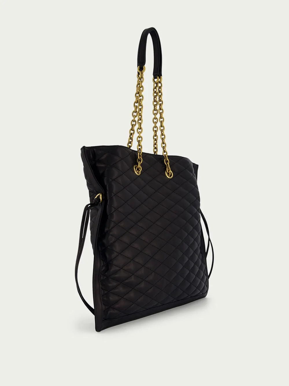 Le Pochon Quilted Shoulder Bag