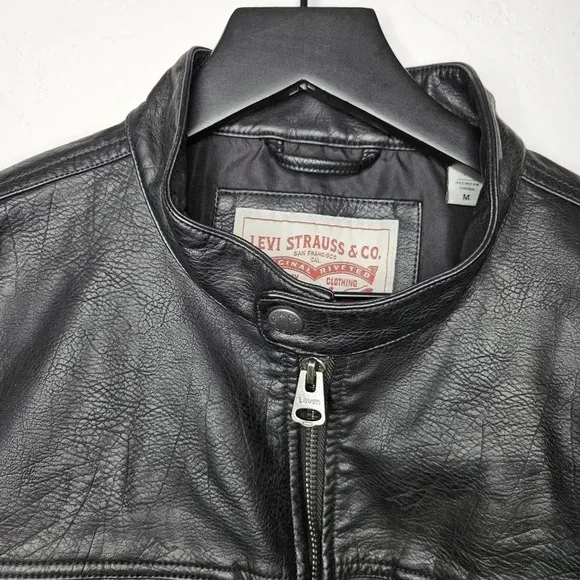 Levis Faux Leather Zip Up Jacket Medium in Black racer collar​