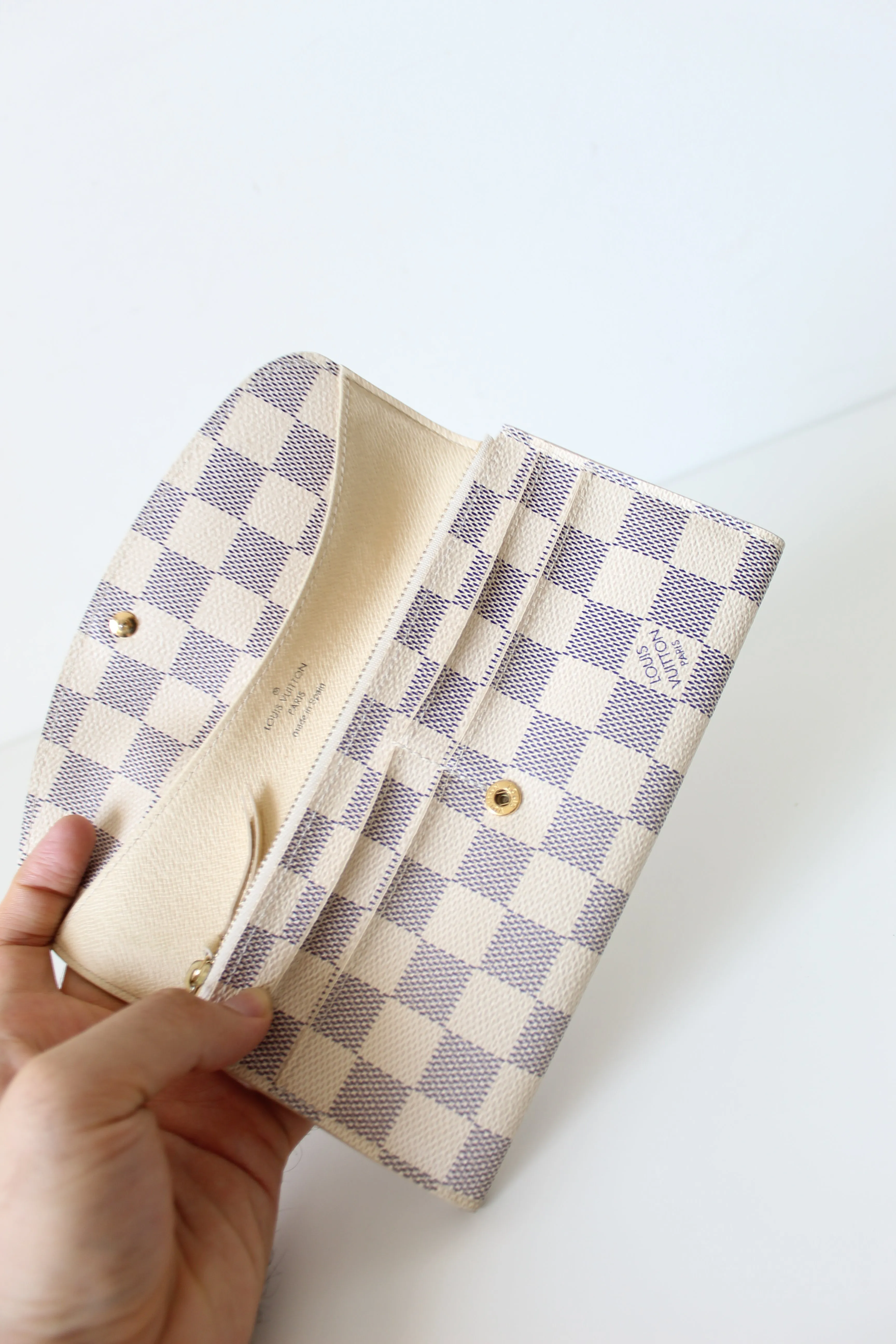 Louis Vuitton Azur Emilie