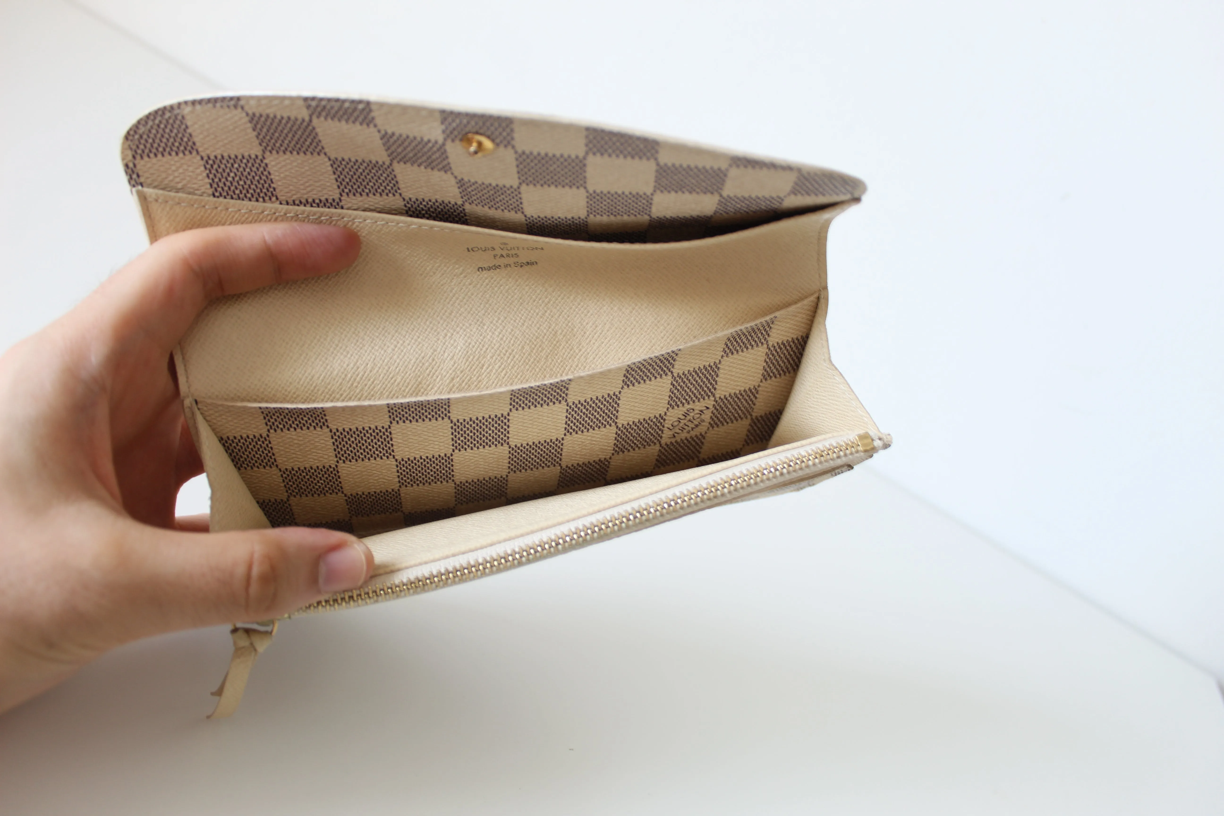 Louis Vuitton Azur Emilie