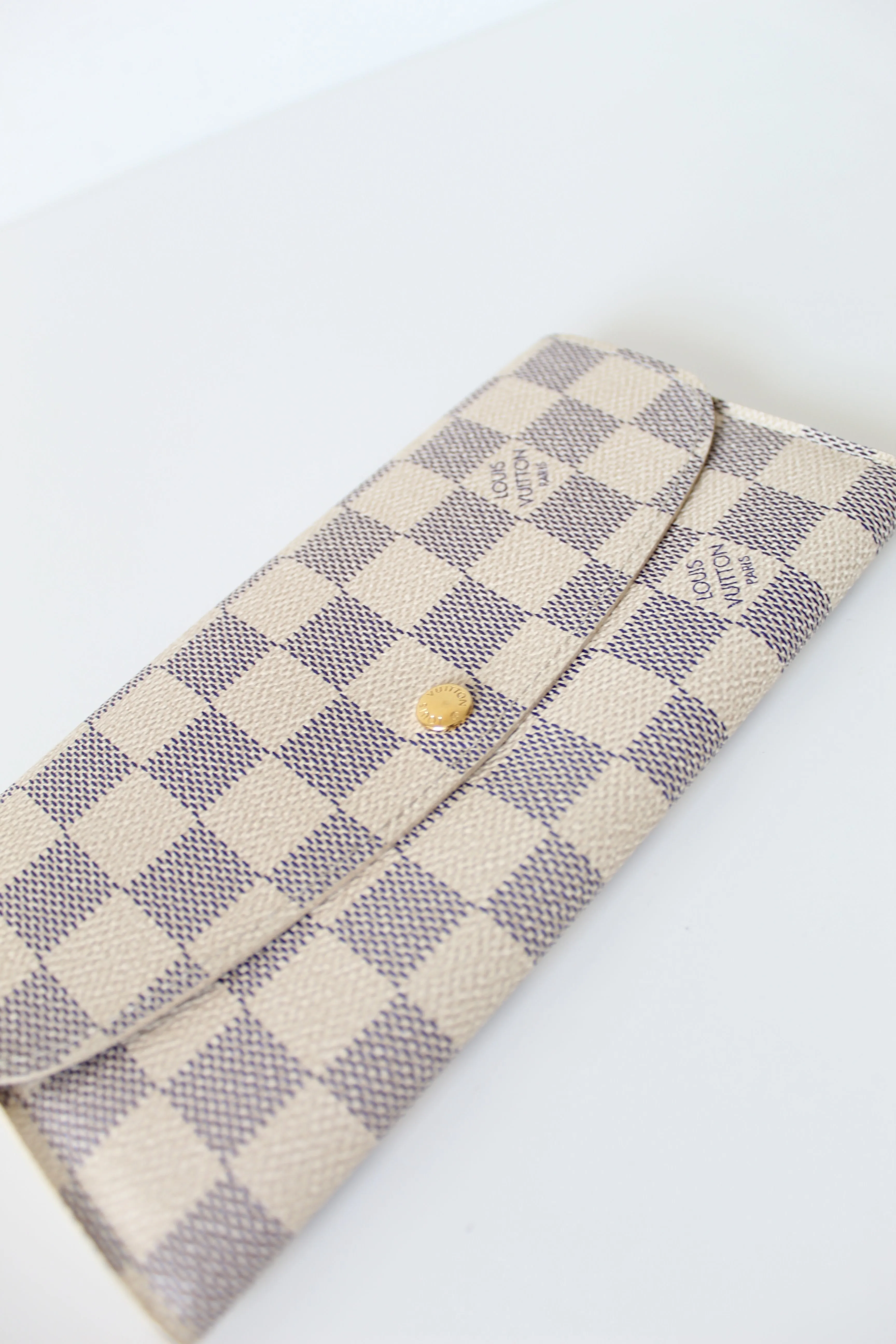 Louis Vuitton Azur Emilie