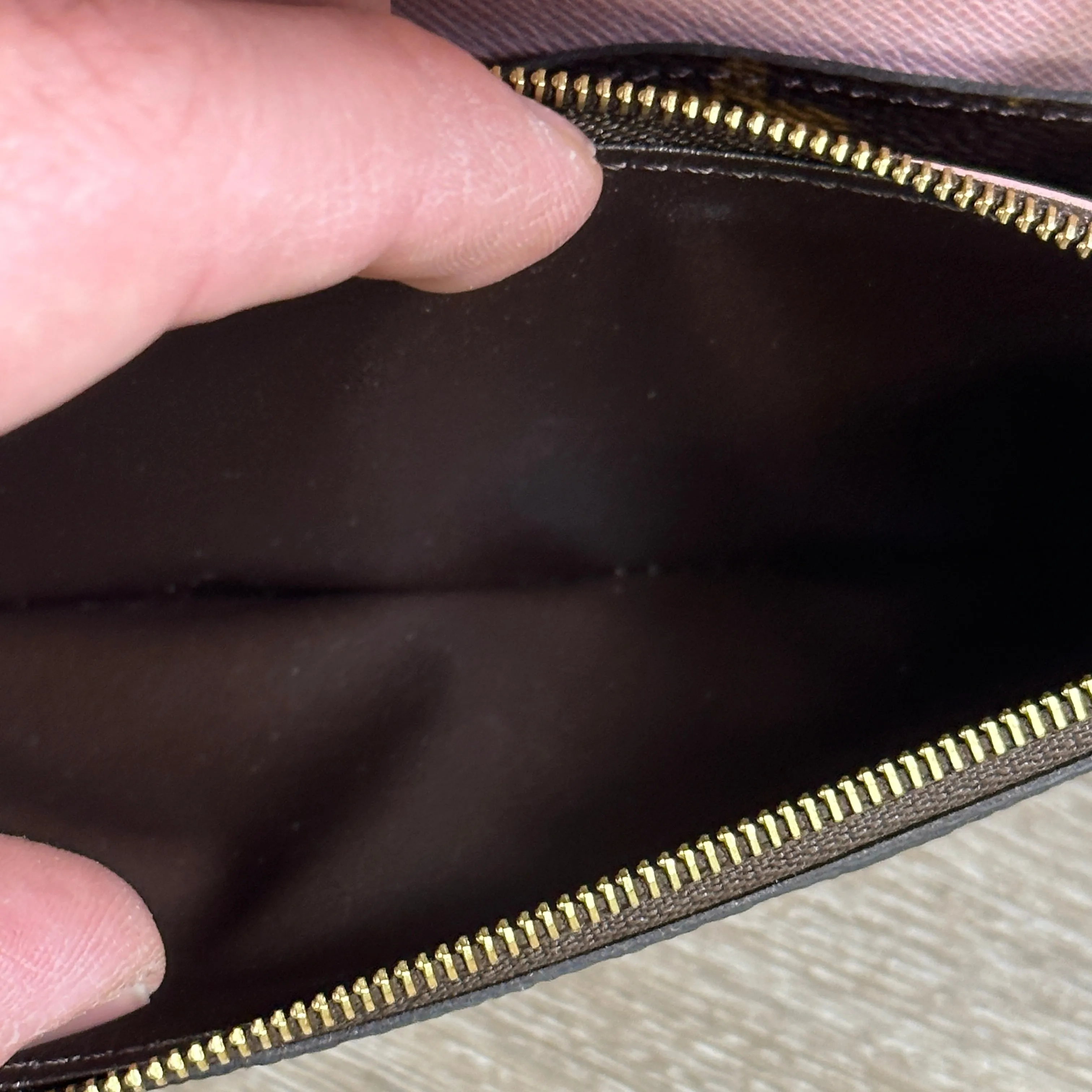 Louis Vuitton Emilie Wallet - Rose Ballerine