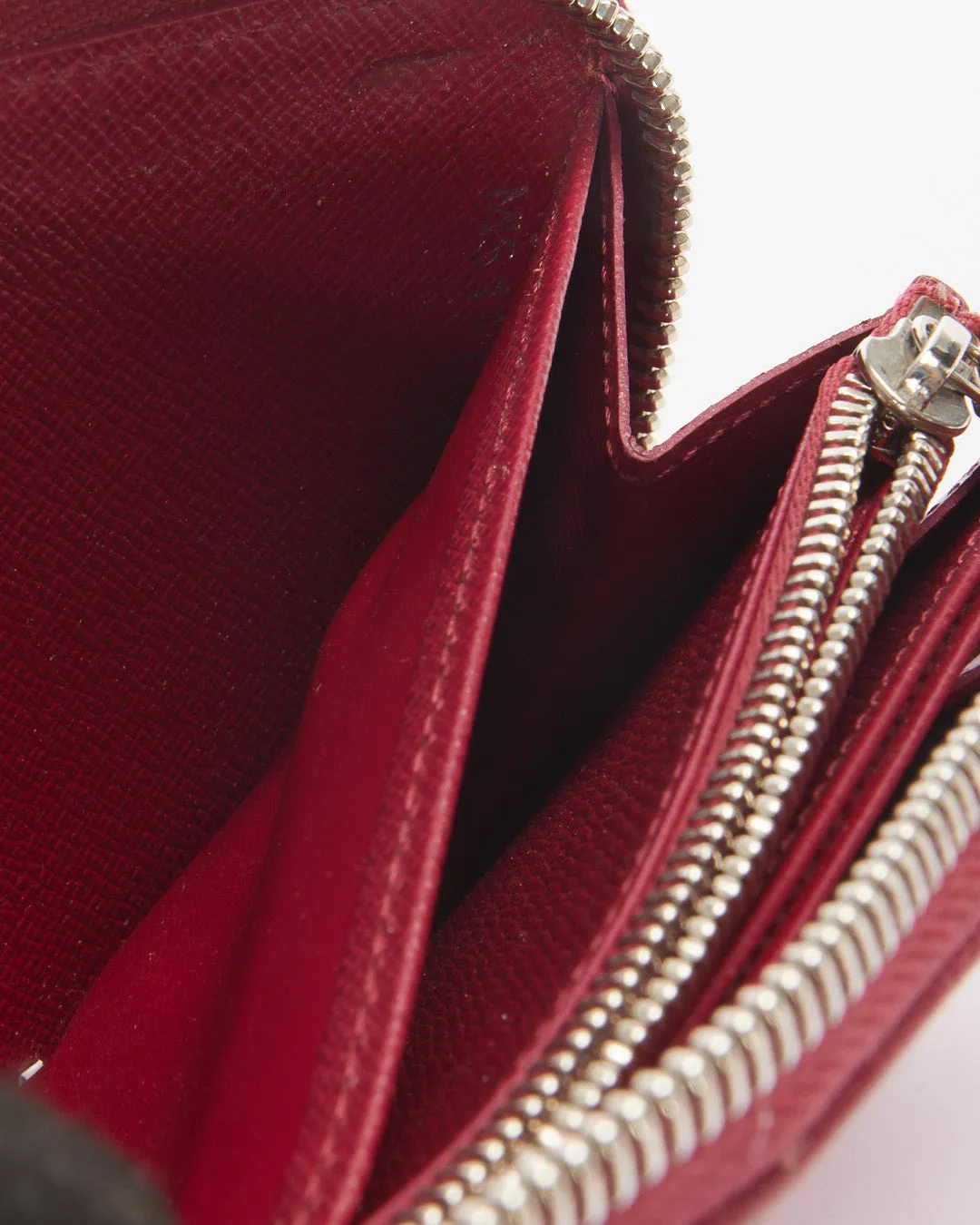 Louis Vuitton Fuchsia Epi Leather Zippy Wallet