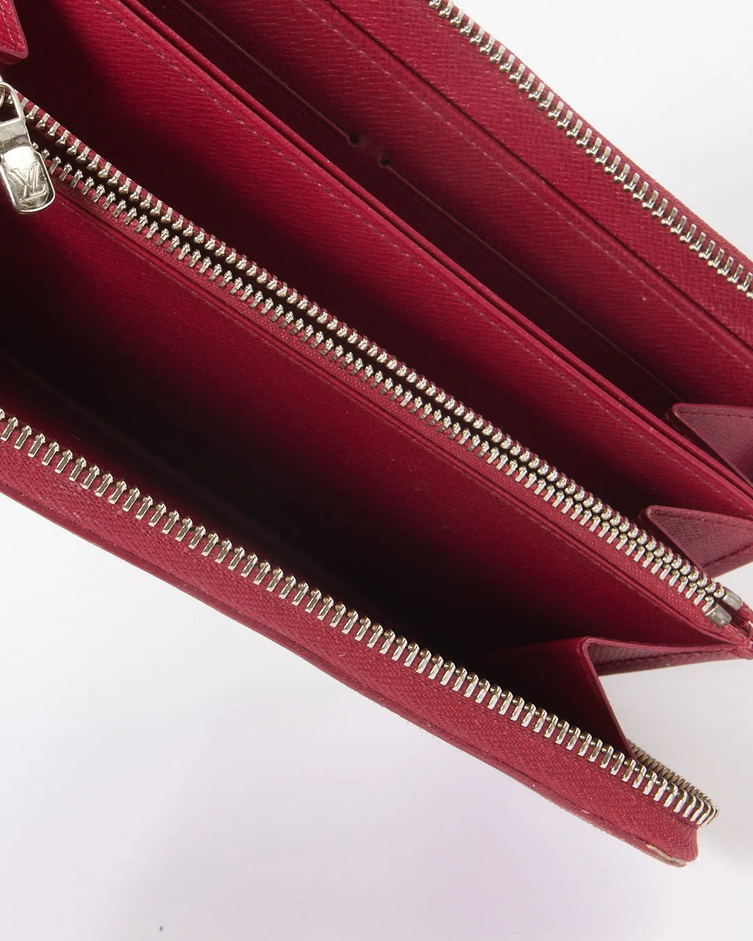 Louis Vuitton Fuchsia Epi Leather Zippy Wallet