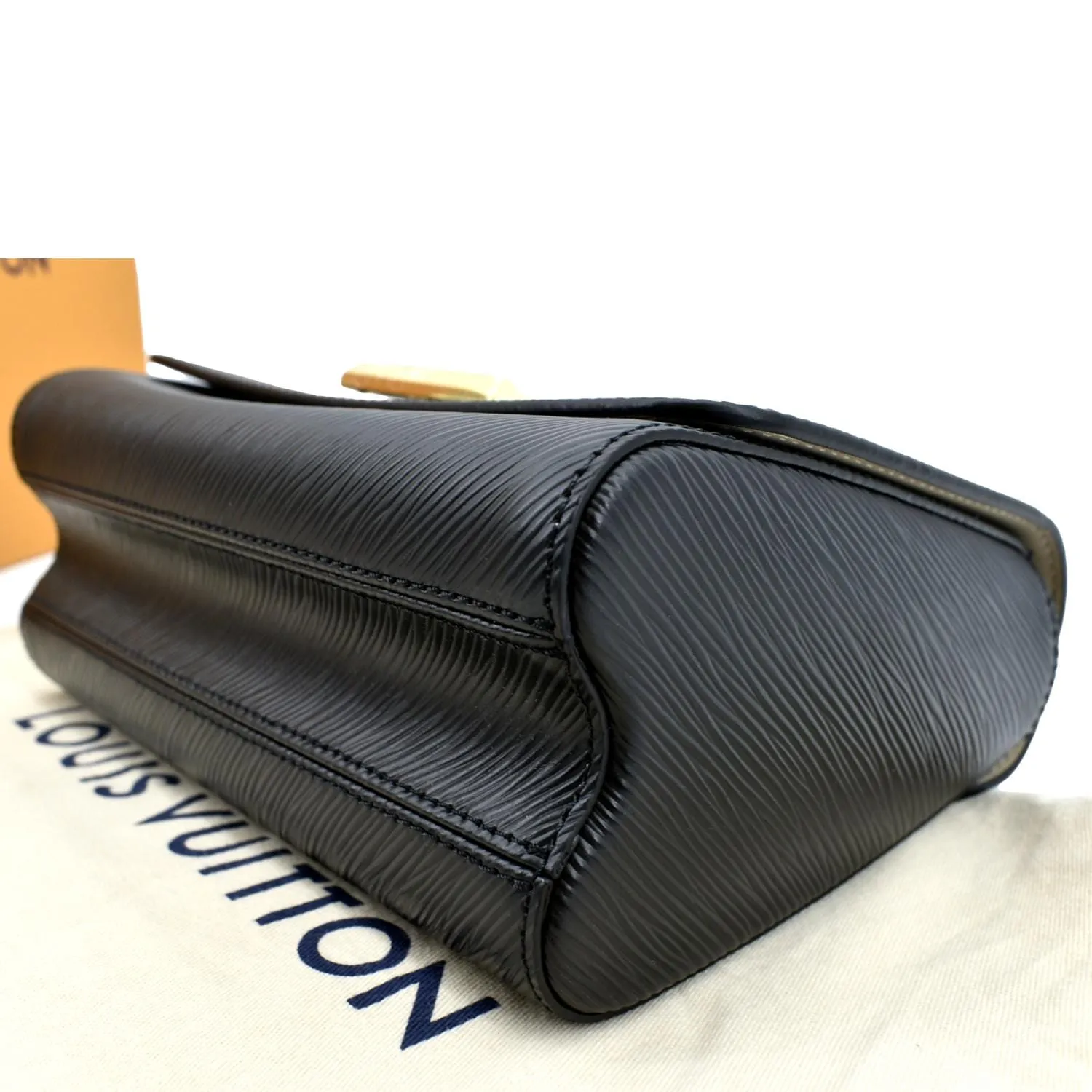 LOUIS VUITTON LV Twist MM Epi Leather Shoulder Bag Black
