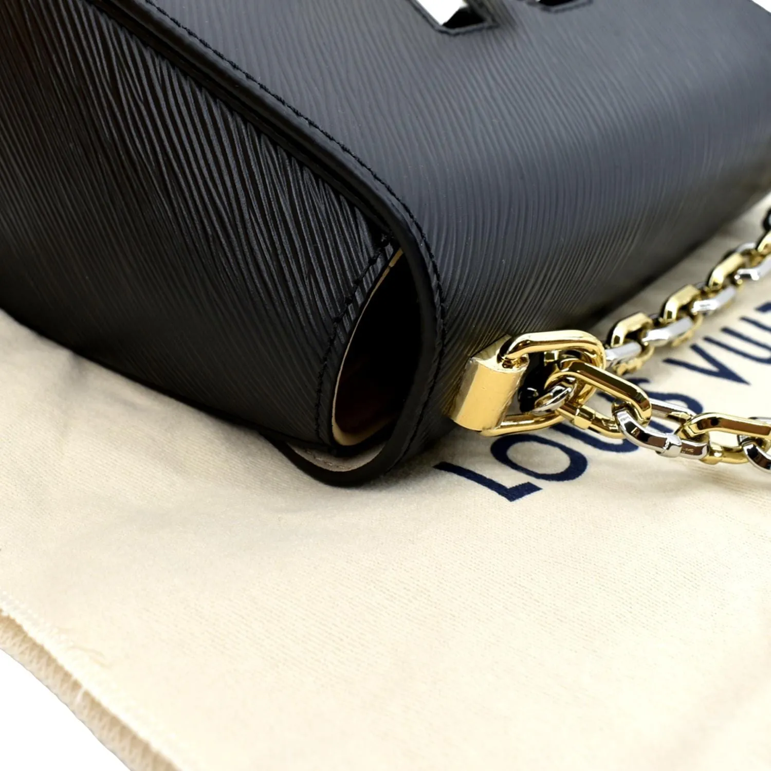 LOUIS VUITTON LV Twist MM Epi Leather Shoulder Bag Black