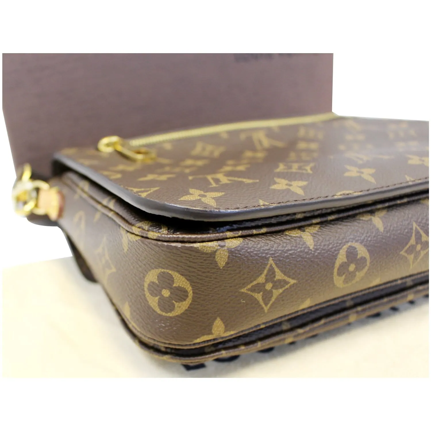 LOUIS VUITTON Metis Pochette Monogram Canvas Crossbody Bag