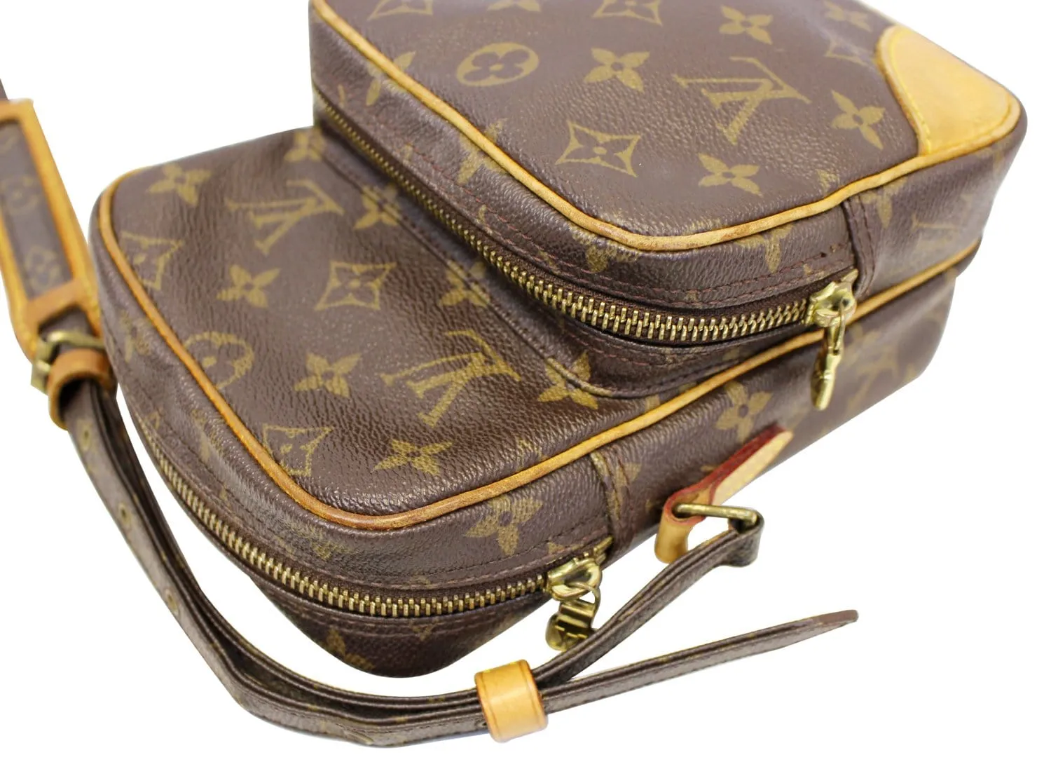 LOUIS VUITTON Monogram Canvas Amazone Crossbody Bag