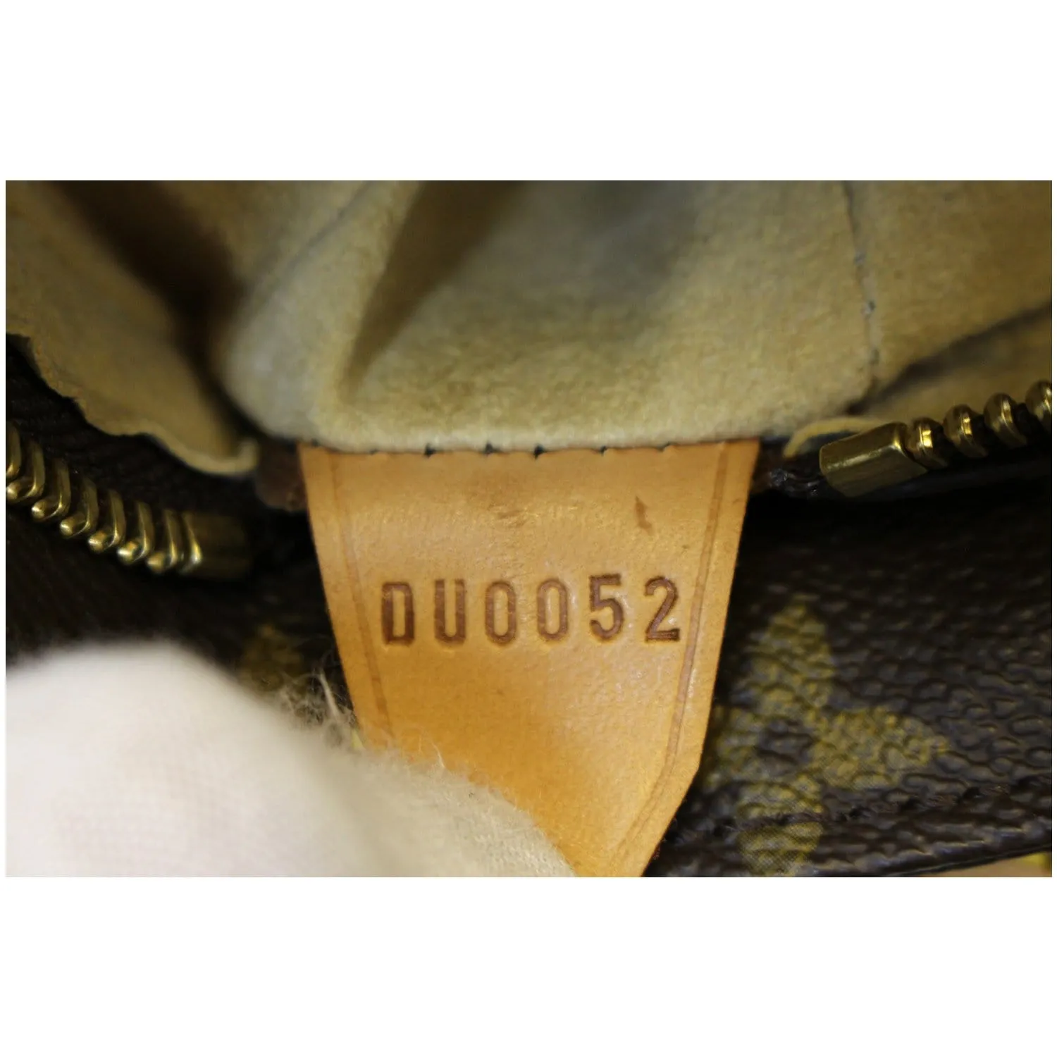 LOUIS VUITTON Monogram Canvas Looping GM Shoulder Bag