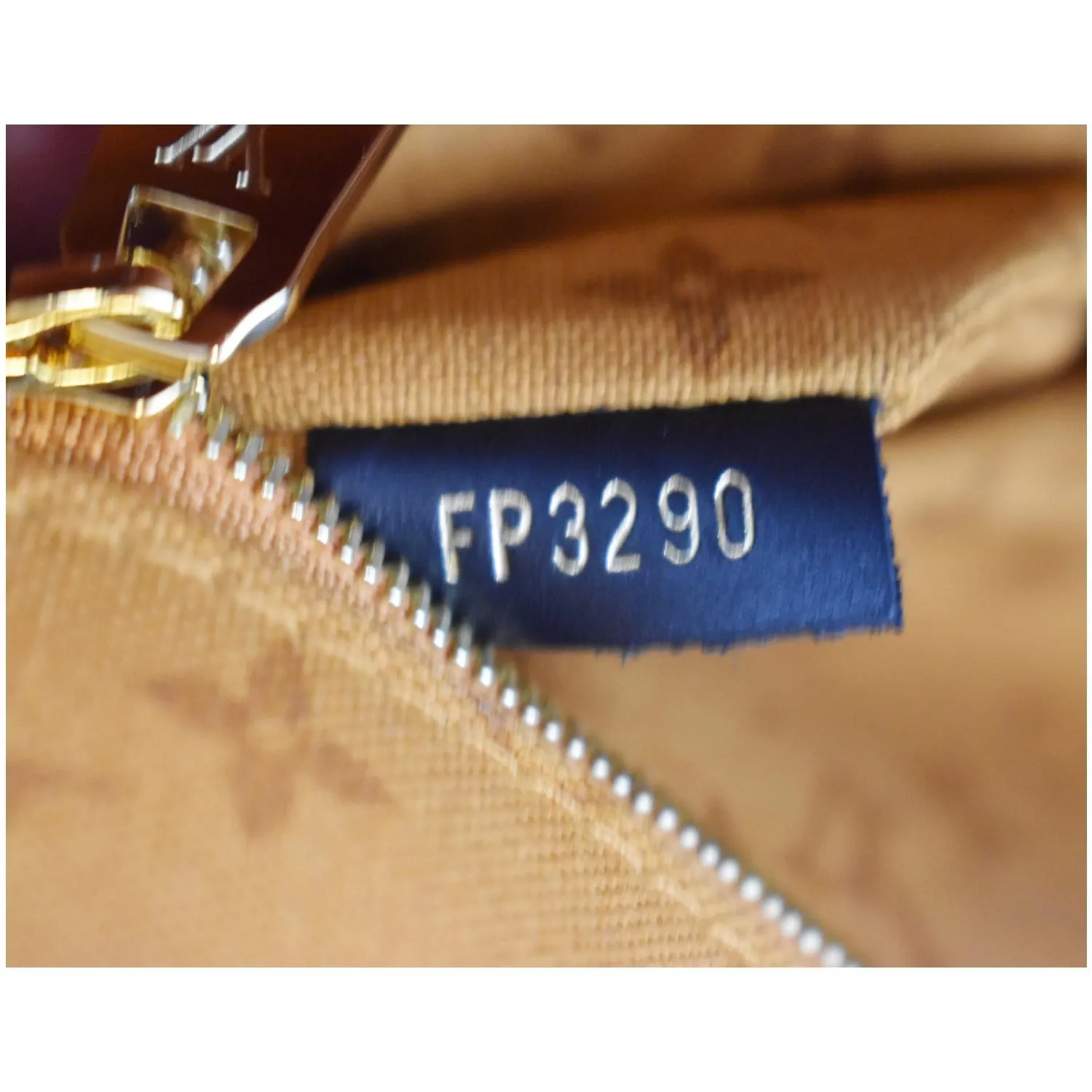 LOUIS VUITTON Onthego GM Crafty Monogram Giant Canvas Shoulder Bag Caramel