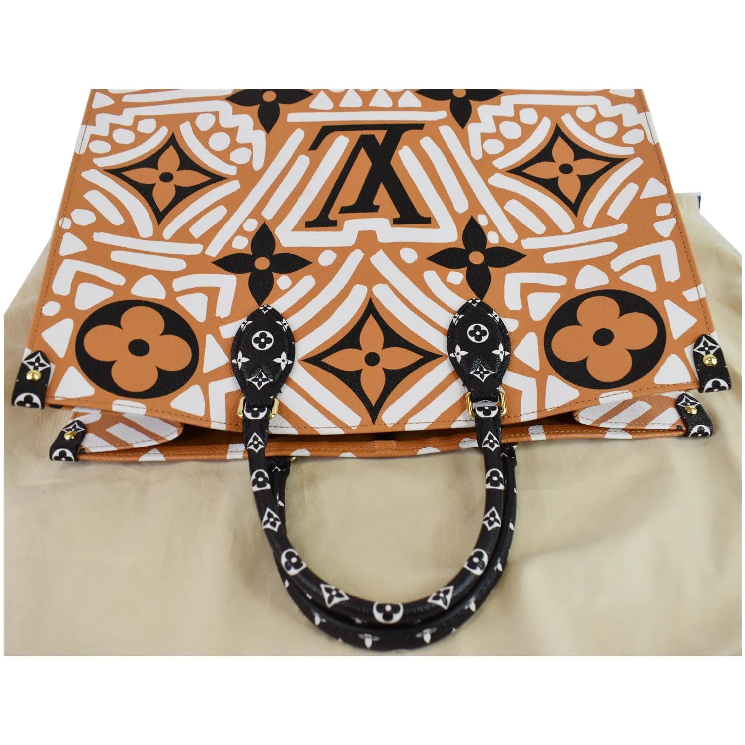 LOUIS VUITTON Onthego GM Crafty Monogram Giant Canvas Shoulder Bag Caramel