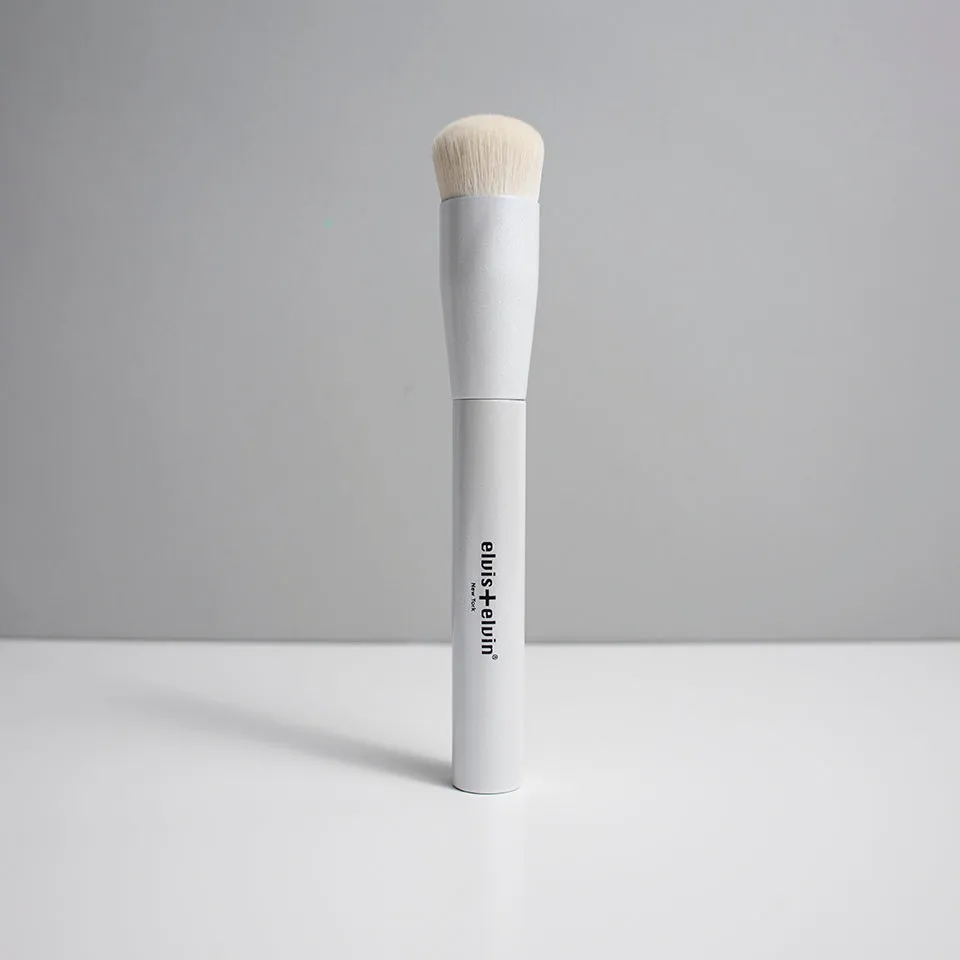 Magnetic Blush Brush