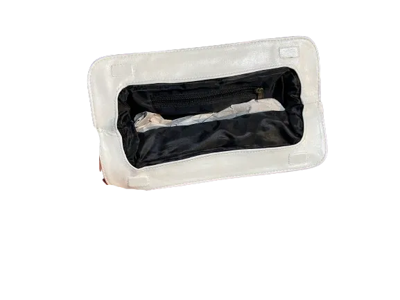 Magnetic Closure Clutch