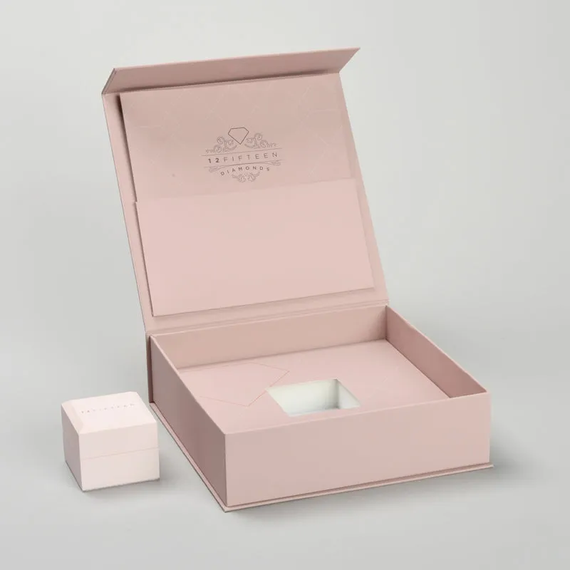 Magnetic Closure Shipping Box