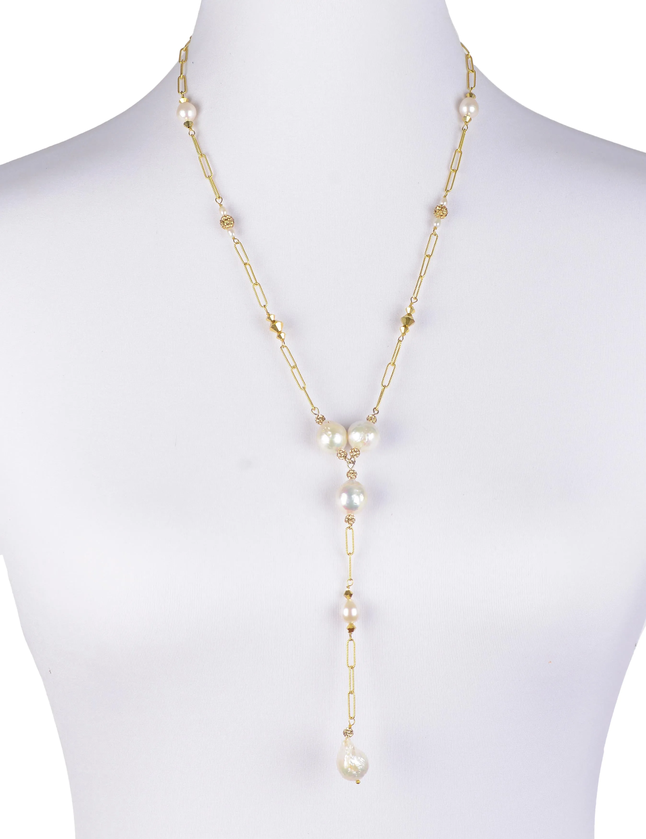 Marguerite Y-Neck